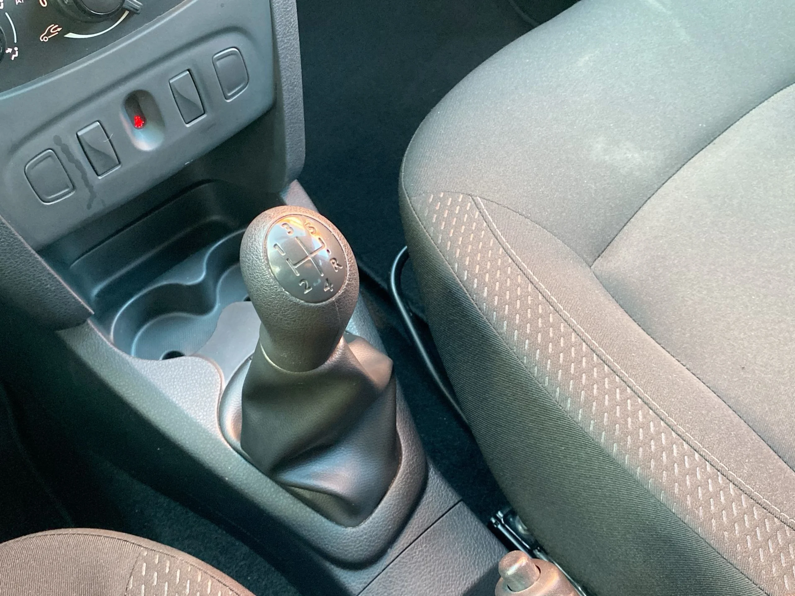 Dacia Logan Ambiance dCi 55 kW (75 CV) - Foto 14