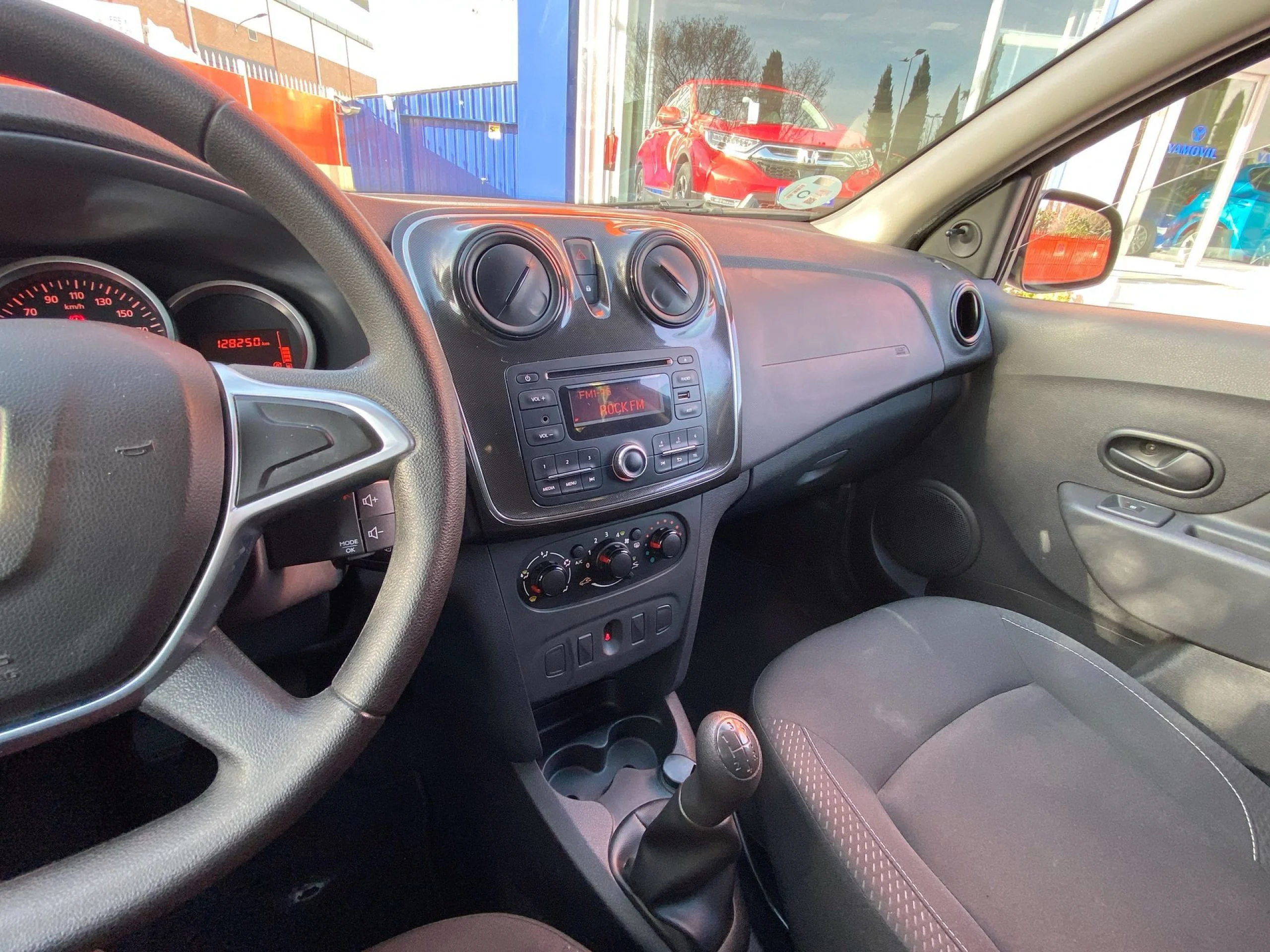 Dacia Logan Ambiance dCi 55 kW (75 CV) - Foto 15