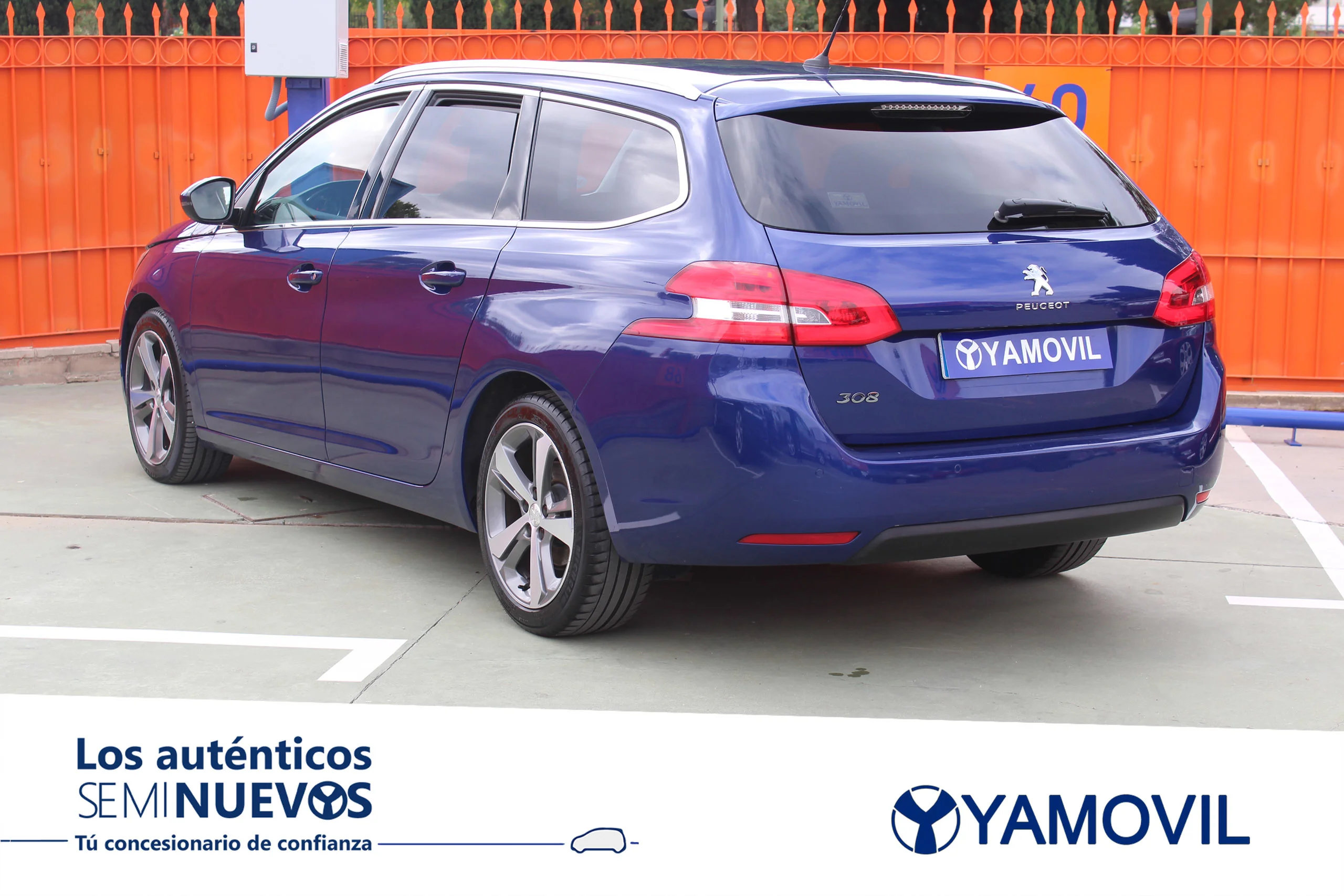 Peugeot 308 SW PureTech 130 SANDS Allure 96 kW (130 CV) - Foto 6