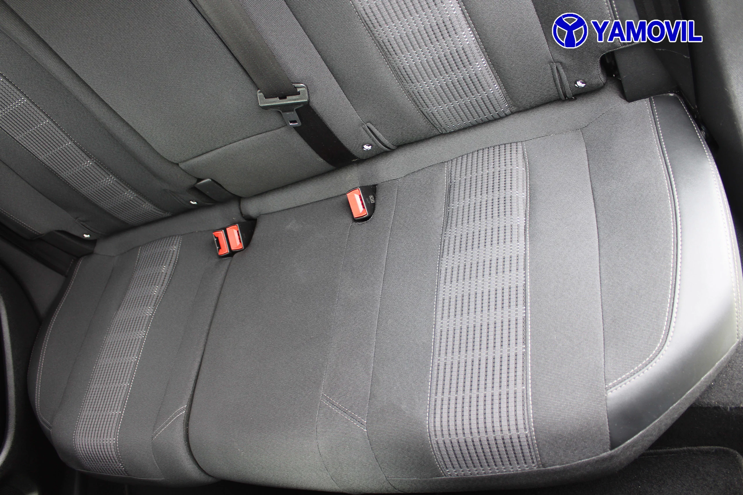 Peugeot 308 SW PureTech 130 SANDS Allure 96 kW (130 CV) - Foto 16