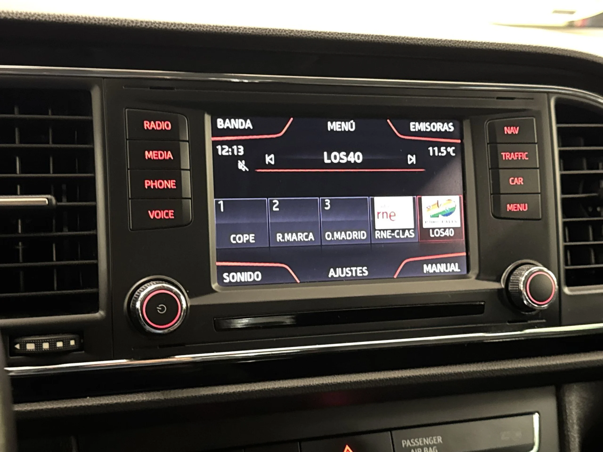 Seat León ST 1.6 TDI SANDS Style 77 kW (105 CV) - Foto 15