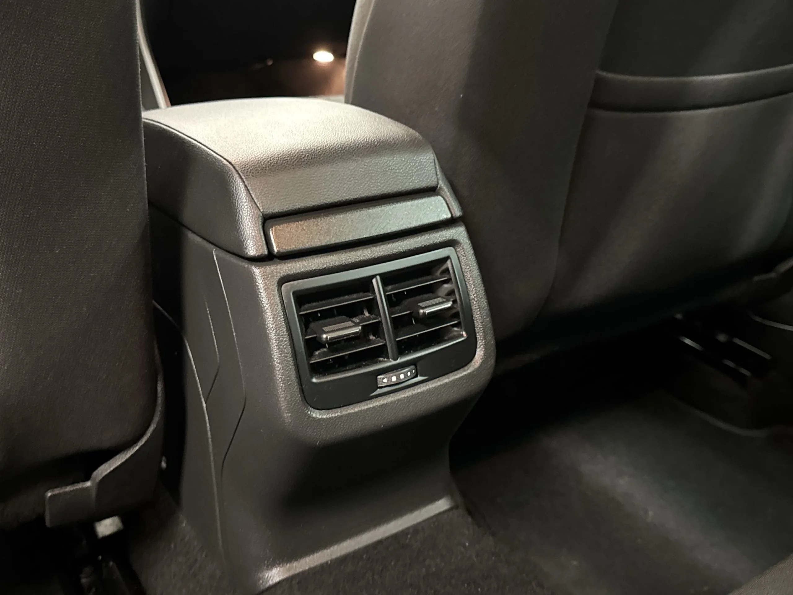 Seat León ST 1.6 TDI SANDS Style 77 kW (105 CV) - Foto 20