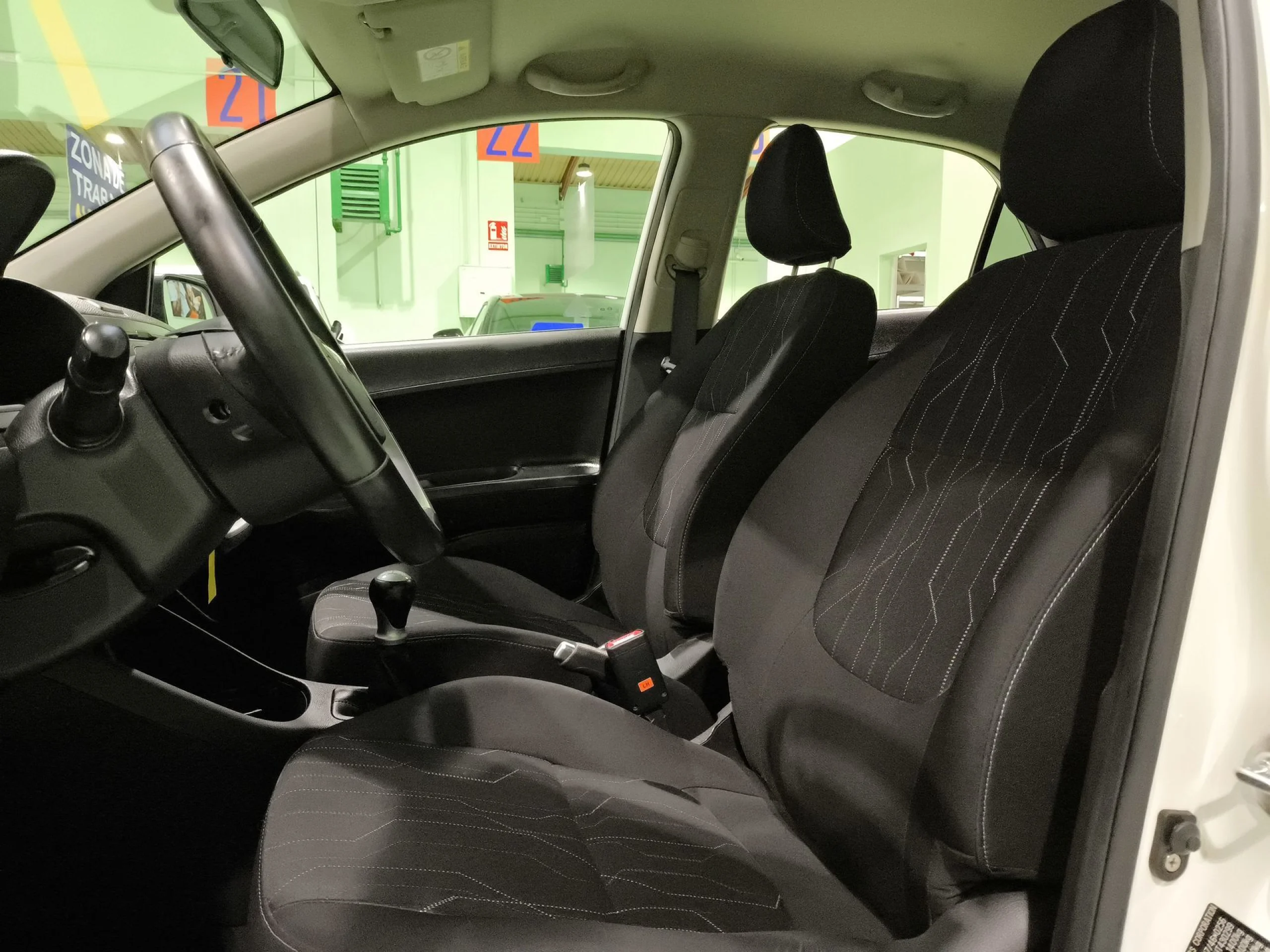 Kia Picanto 1.0  CVVT Tech 49 kW (66 CV) - Foto 8