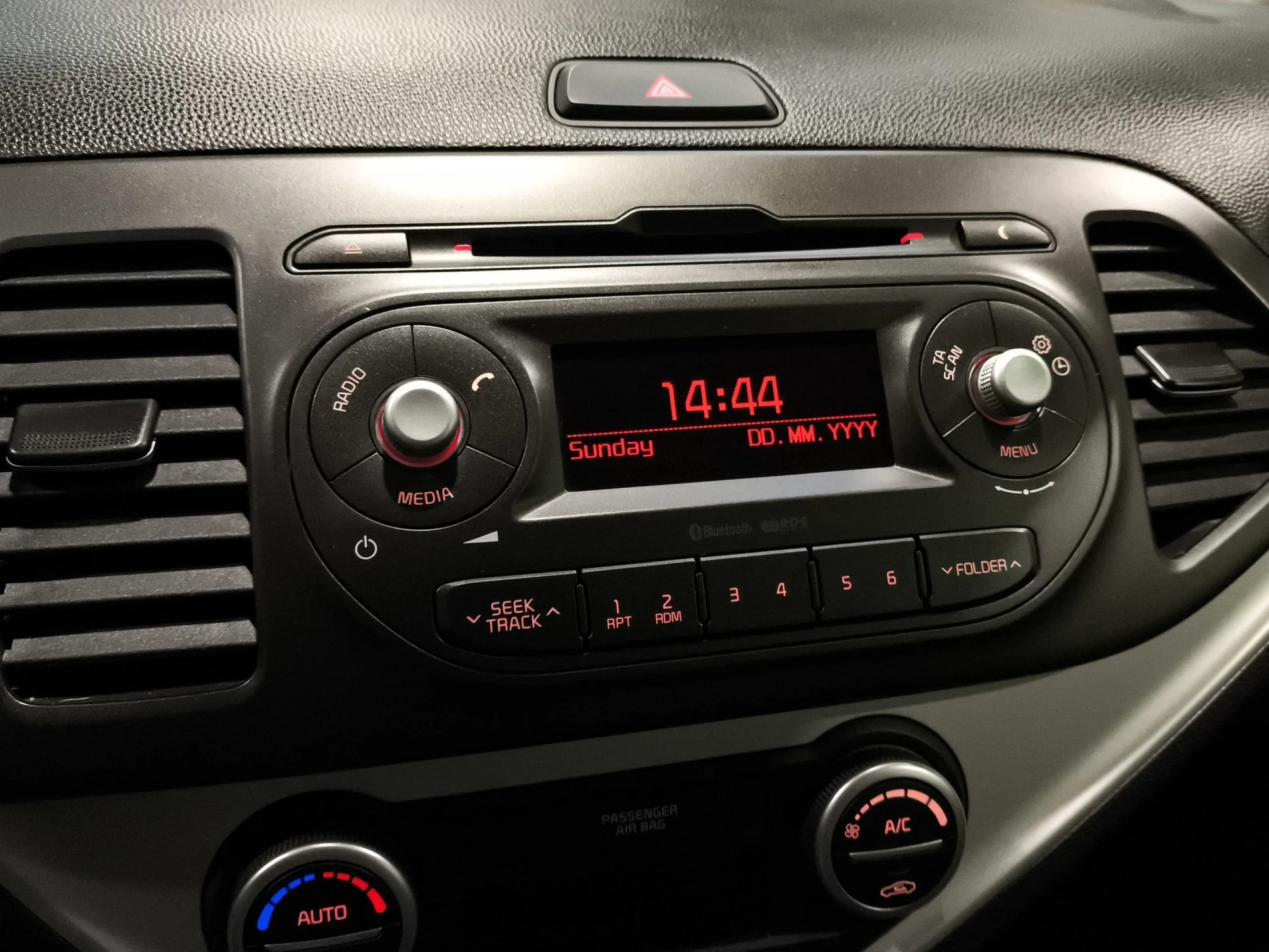 Kia Picanto 1.0  CVVT Tech 49 kW (66 CV) - Foto 14