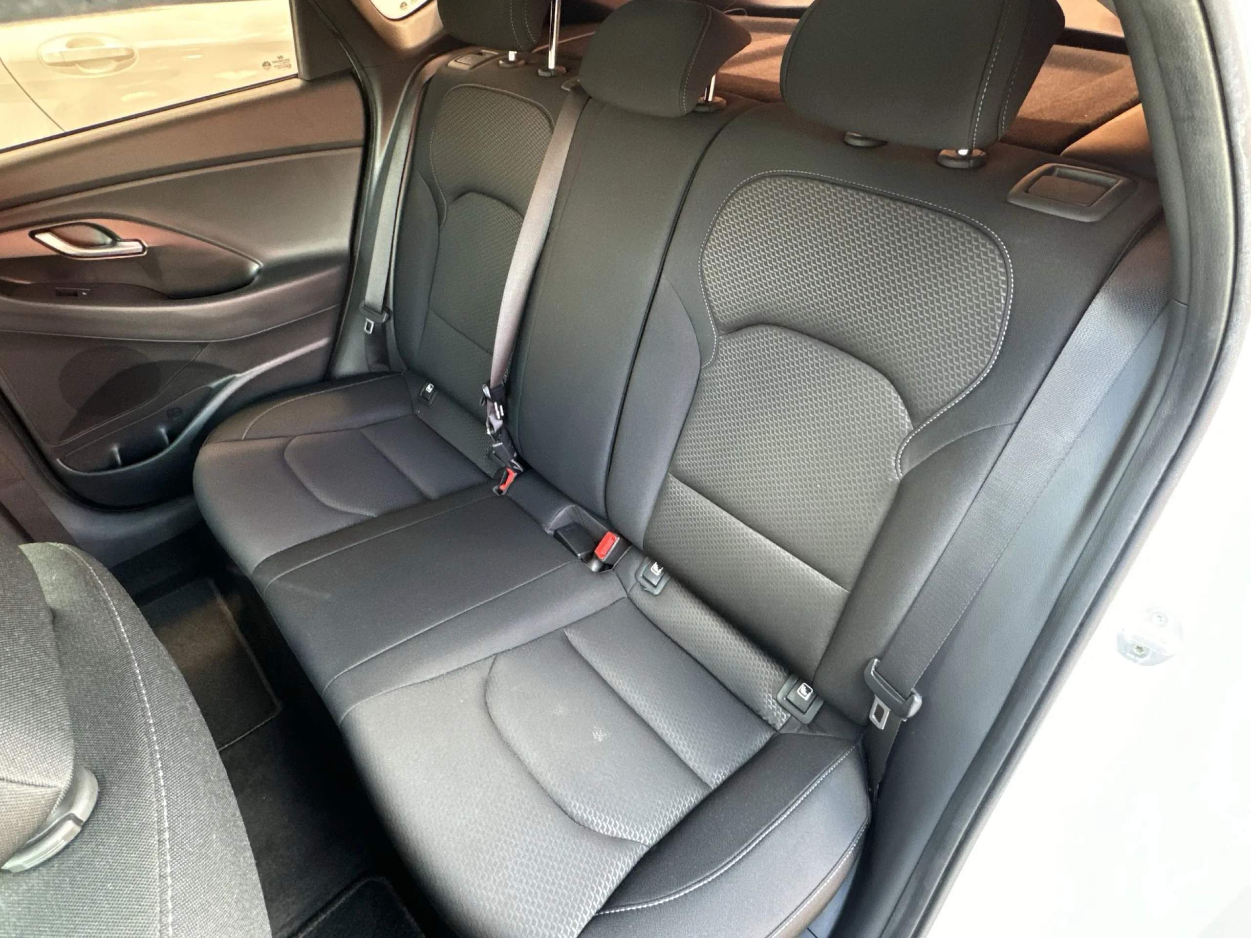 Hyundai I30 Fastback 1.0 TGDI Klass 88 kW (120 CV) - Foto 18