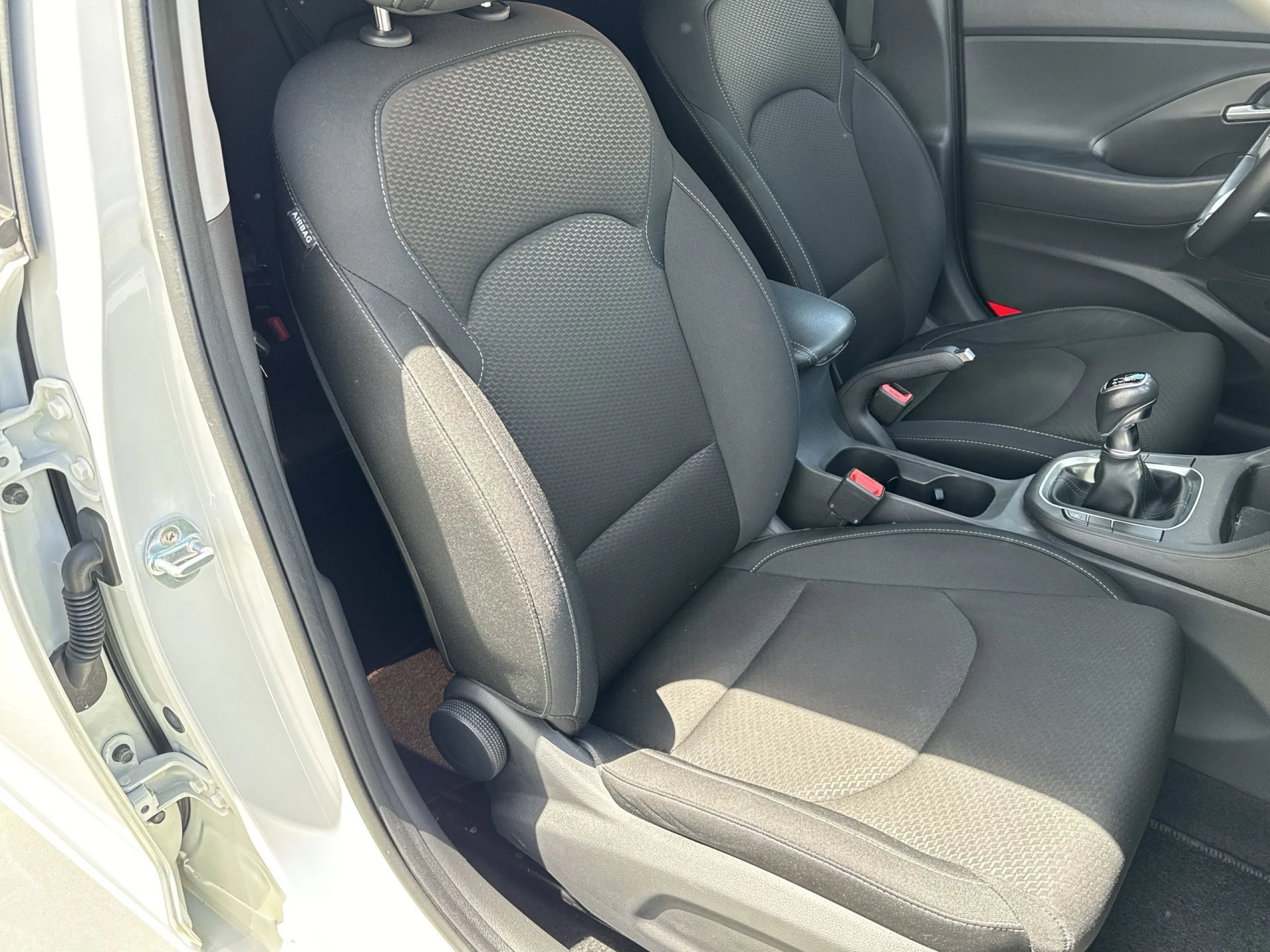 Hyundai I30 Fastback 1.0 TGDI Klass 88 kW (120 CV) - Foto 20