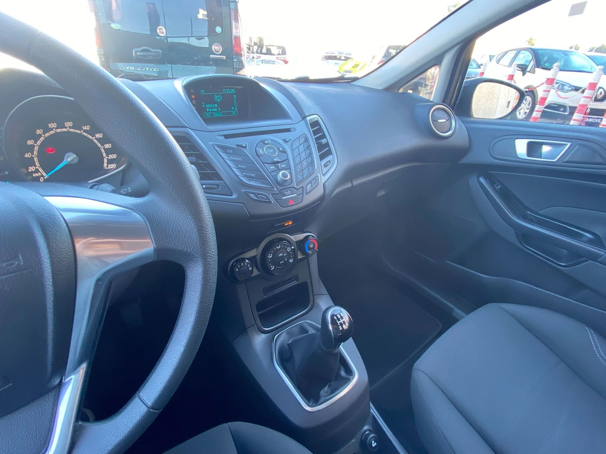 Ford Fiesta 1.6 TDCI Trend 70 kW (95 CV) - Foto 16