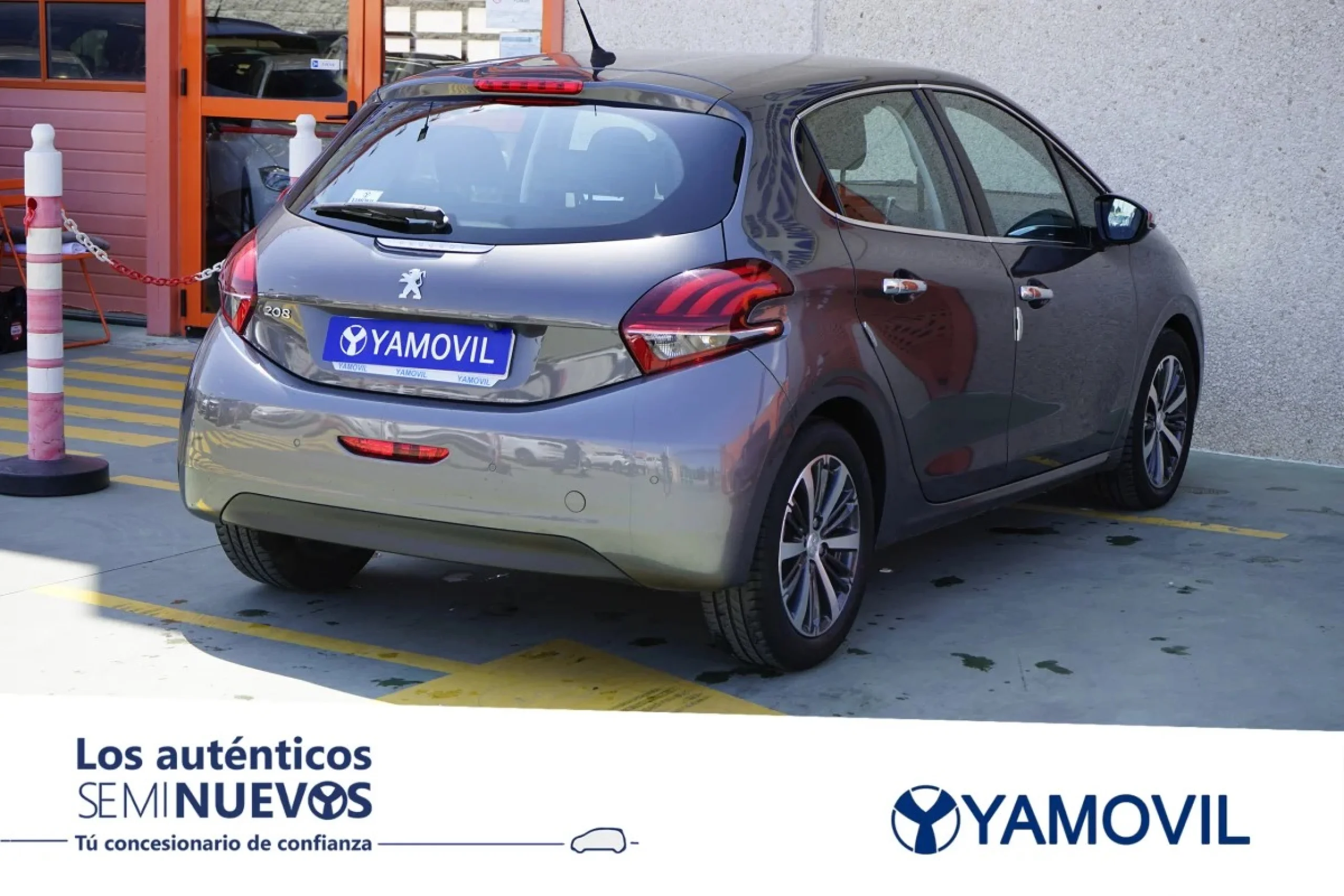 Peugeot 208 1.2L PureTech Allure  81 kW (110 CV) - Foto 4