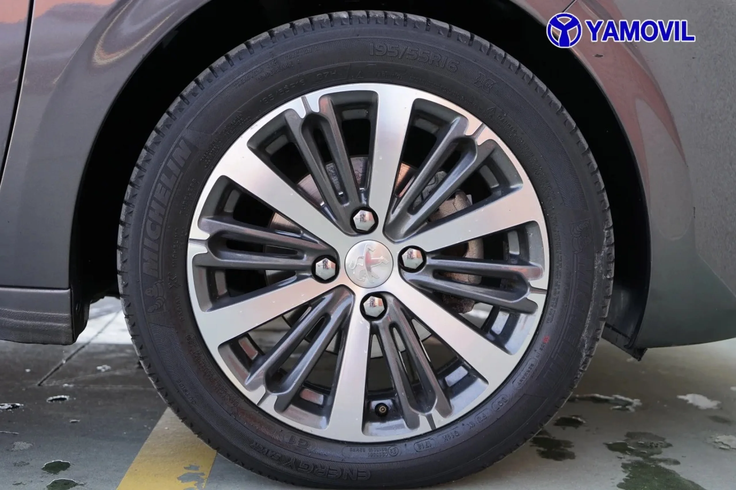 Peugeot 208 1.2L PureTech Allure  81 kW (110 CV) - Foto 9