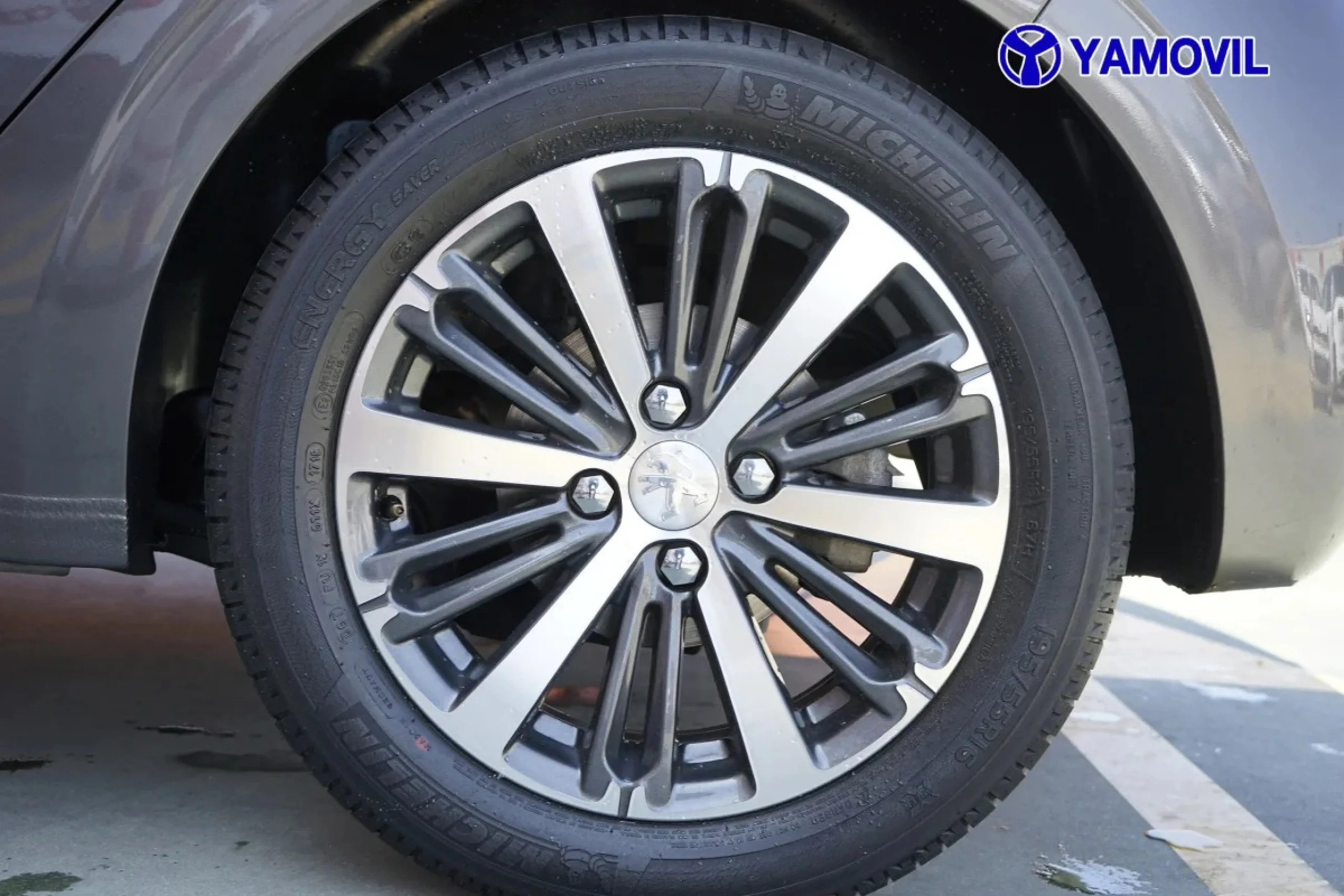 Peugeot 208 1.2L PureTech Allure  81 kW (110 CV) - Foto 11