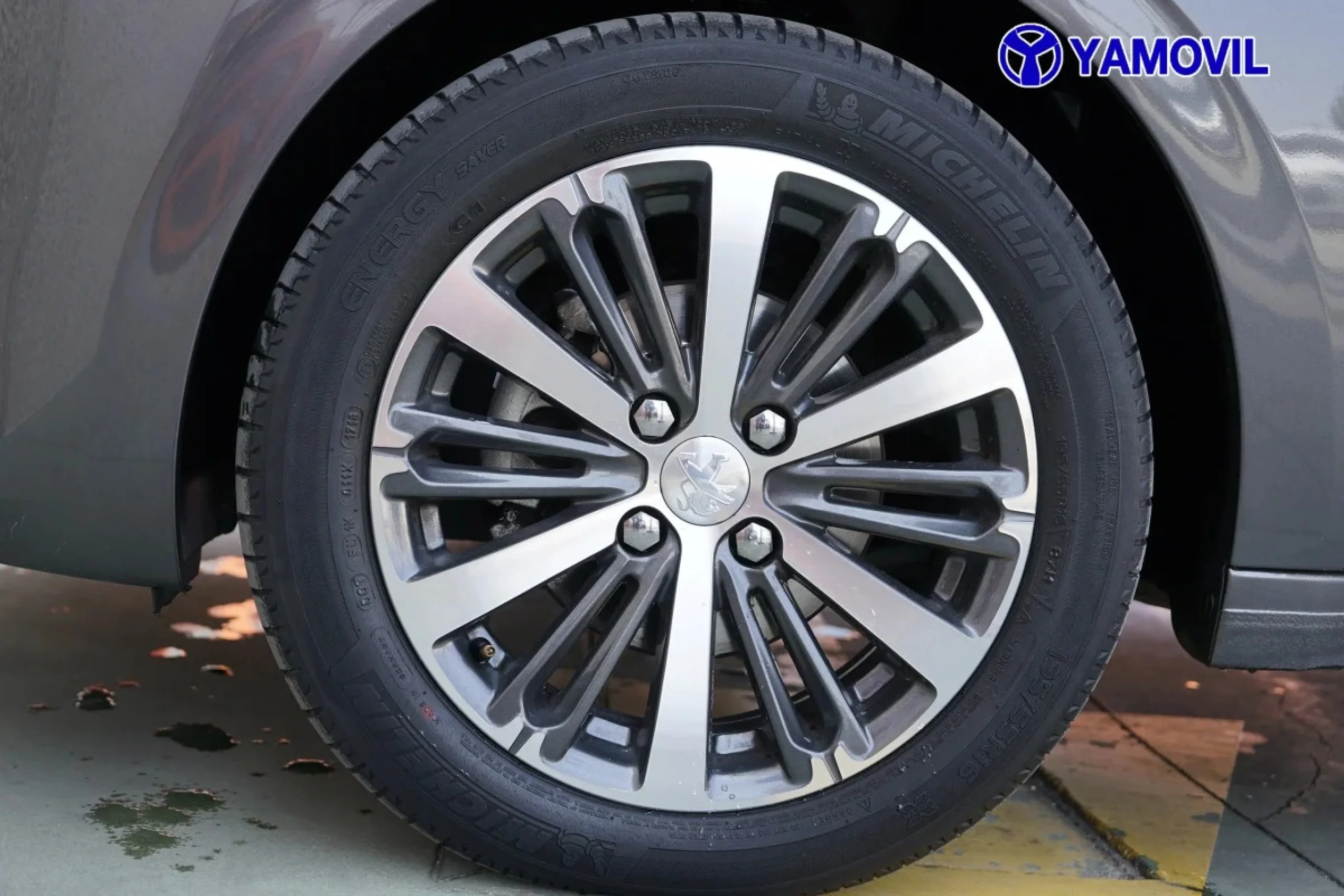 Peugeot 208 1.2L PureTech Allure  81 kW (110 CV) - Foto 12