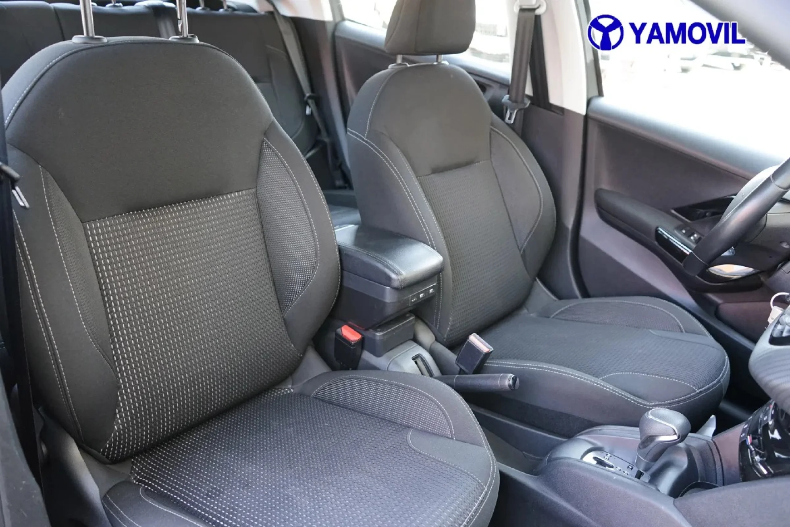 Peugeot 208 1.2L PureTech Allure  81 kW (110 CV) - Foto 15