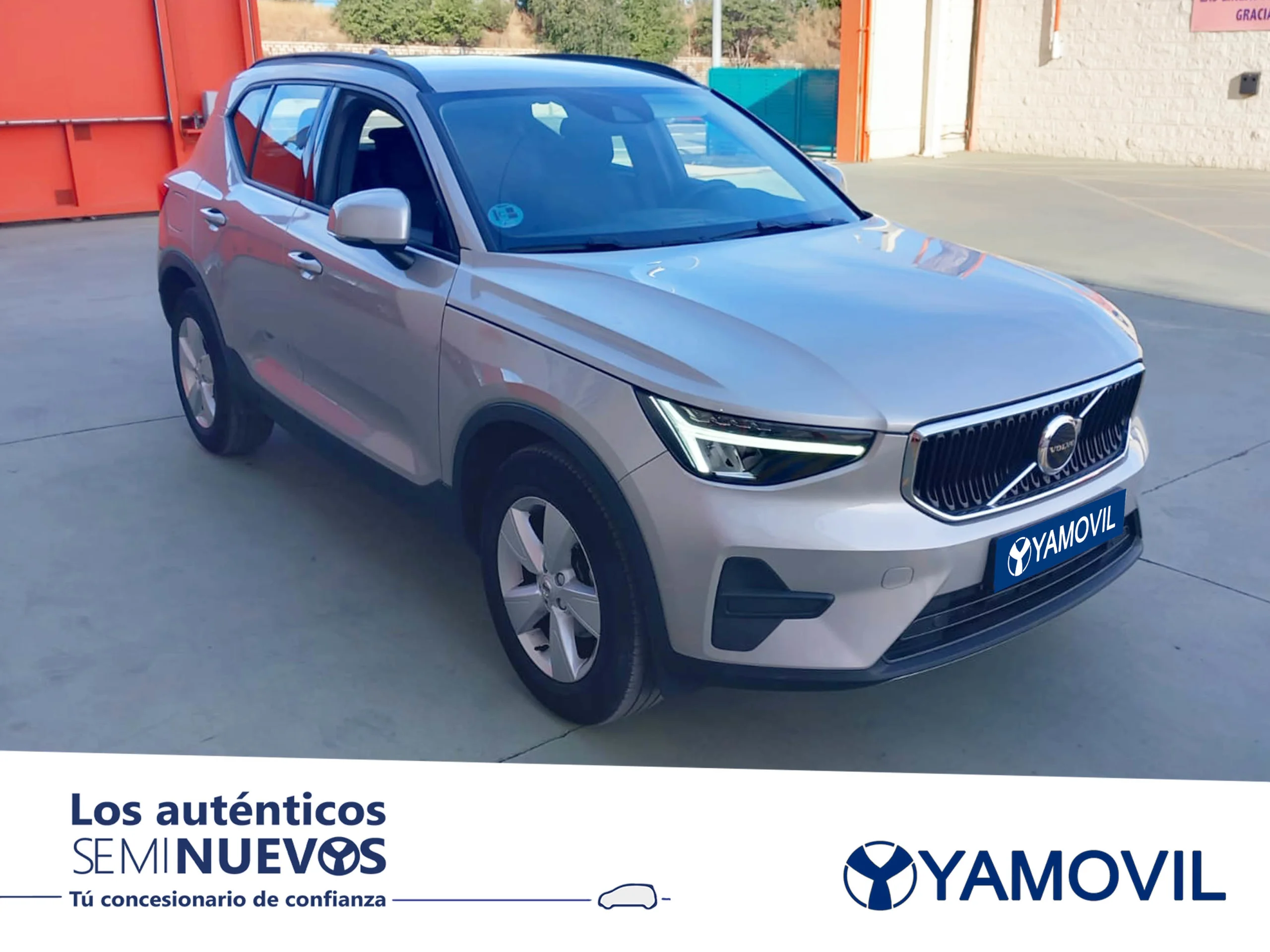 Volvo XC40 T2 Essential Auto 95 kW (129 CV) - Foto 3