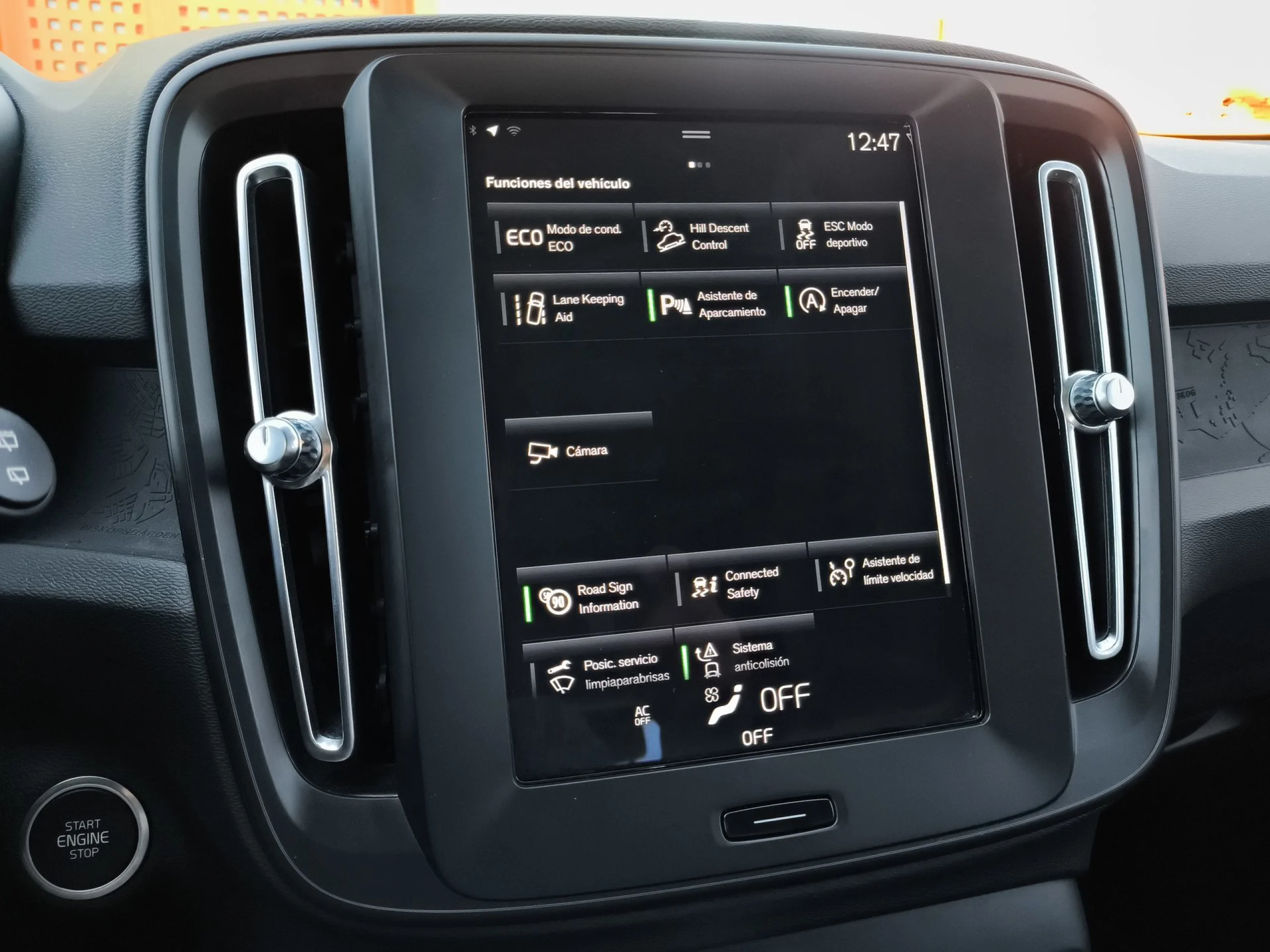 Volvo XC40 T2 Essential Auto 95 kW (129 CV) - Foto 12