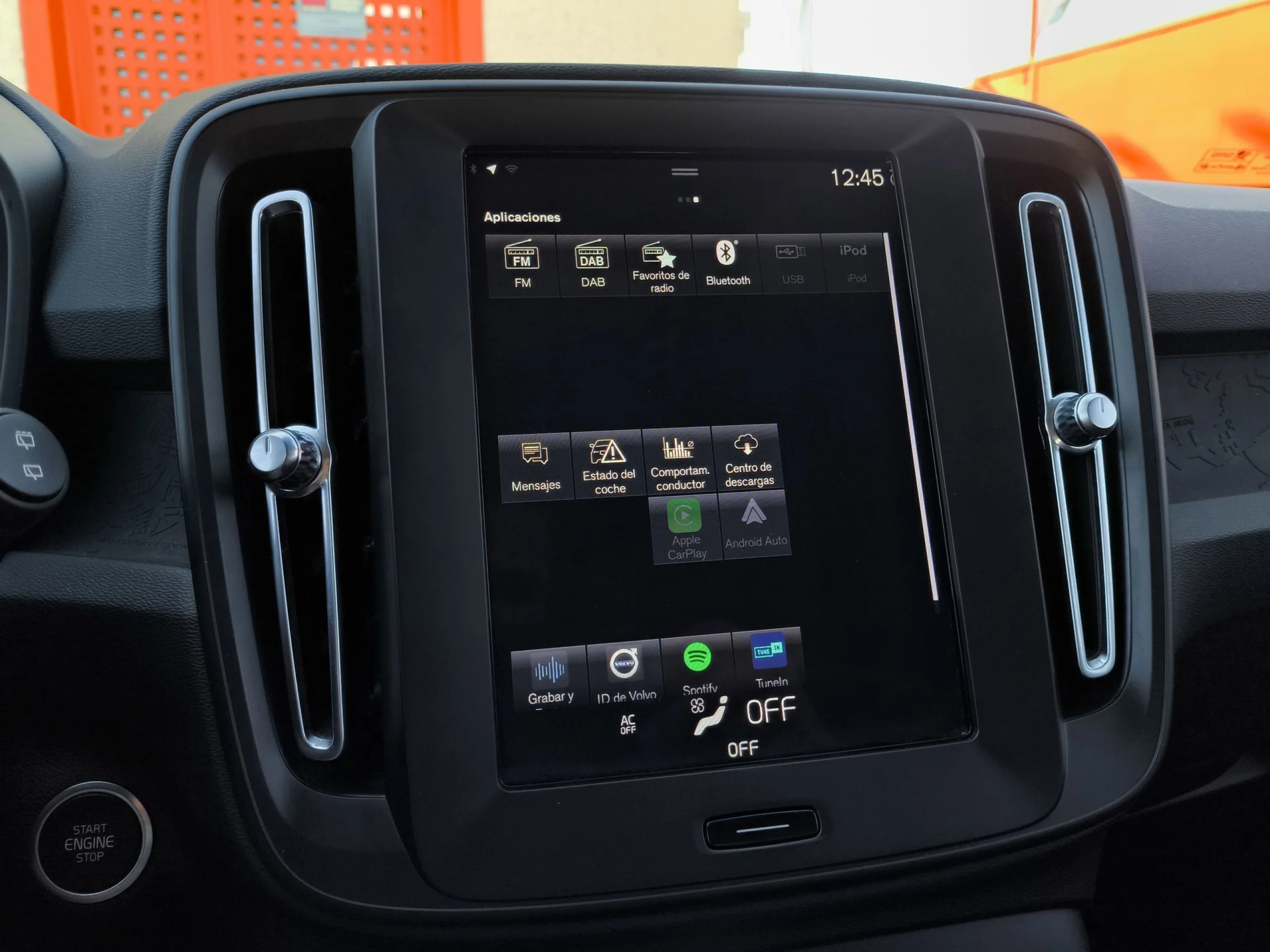 Volvo XC40 T2 Essential Auto 95 kW (129 CV) - Foto 16