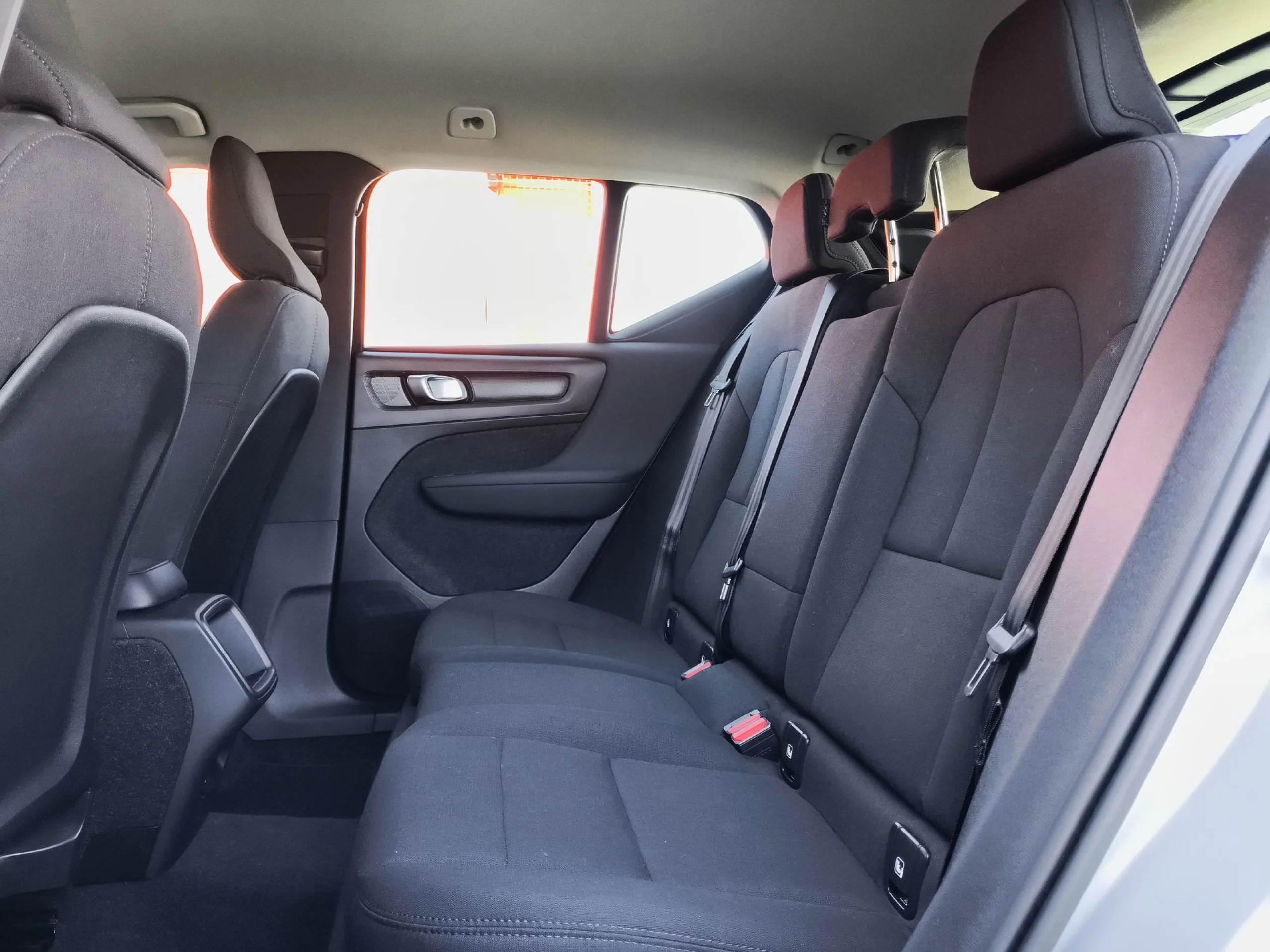 Volvo XC40 T2 Essential Auto 95 kW (129 CV) - Foto 21