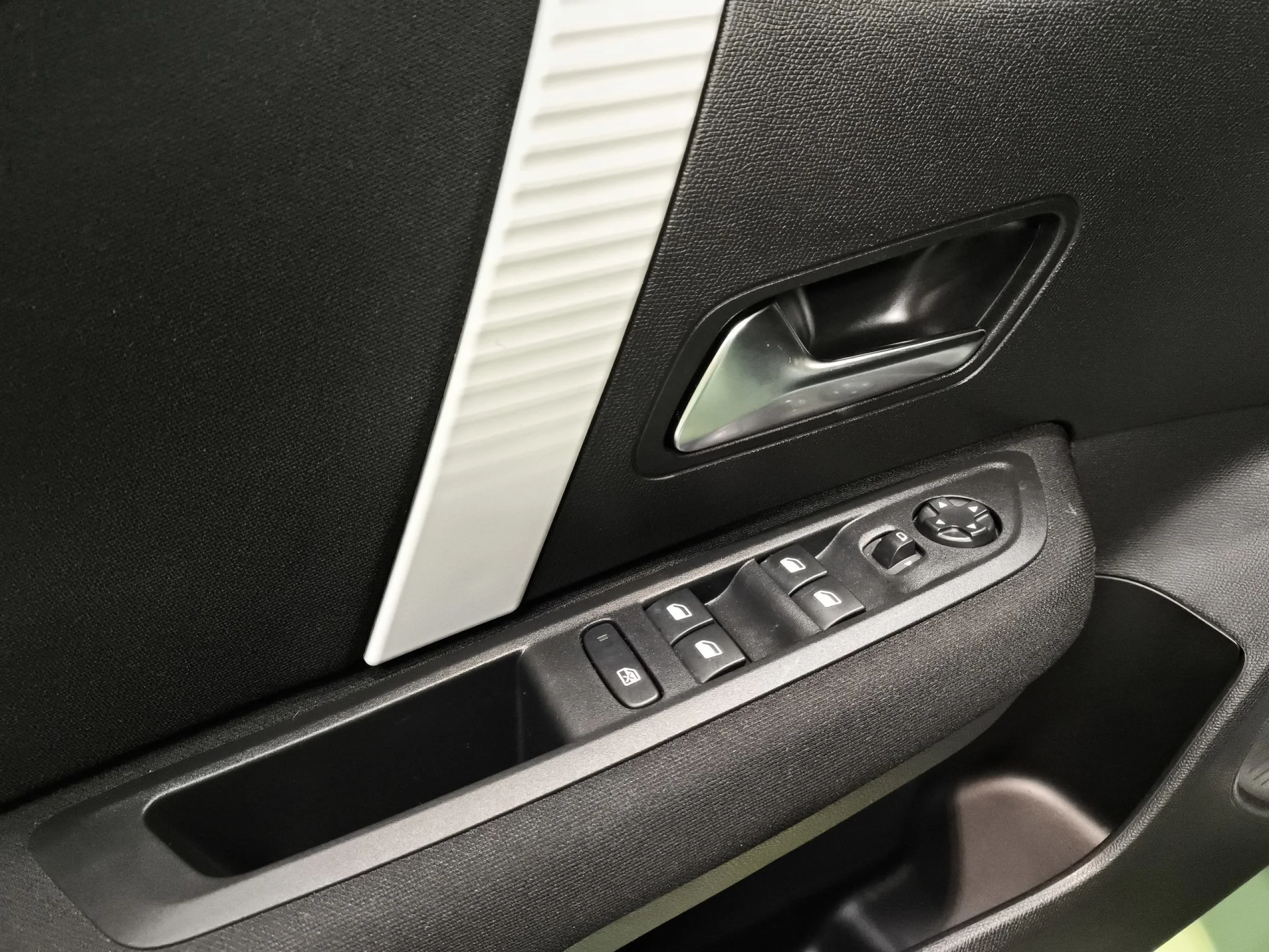 Citroen C4 PureTech 100 SANDS You 75 kW (102 CV) - Foto 13