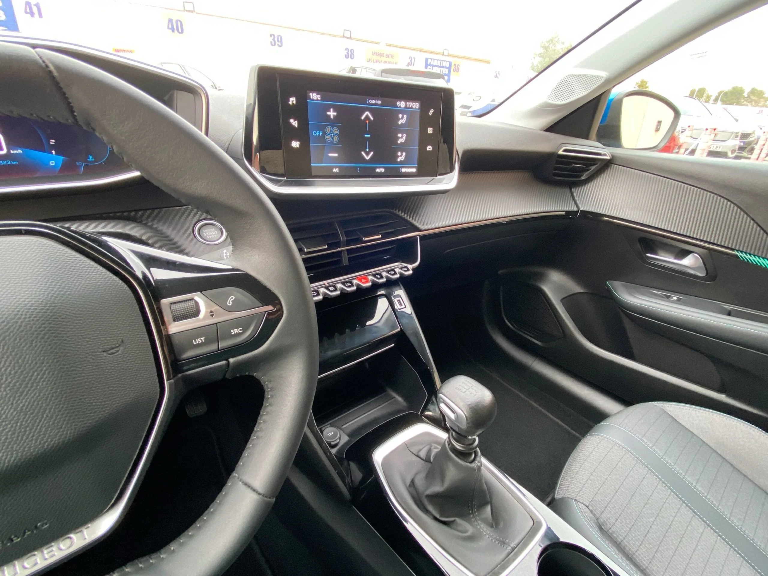 Peugeot 208 PureTech 100 Allure Pack 75 kW (100 CV) - Foto 17