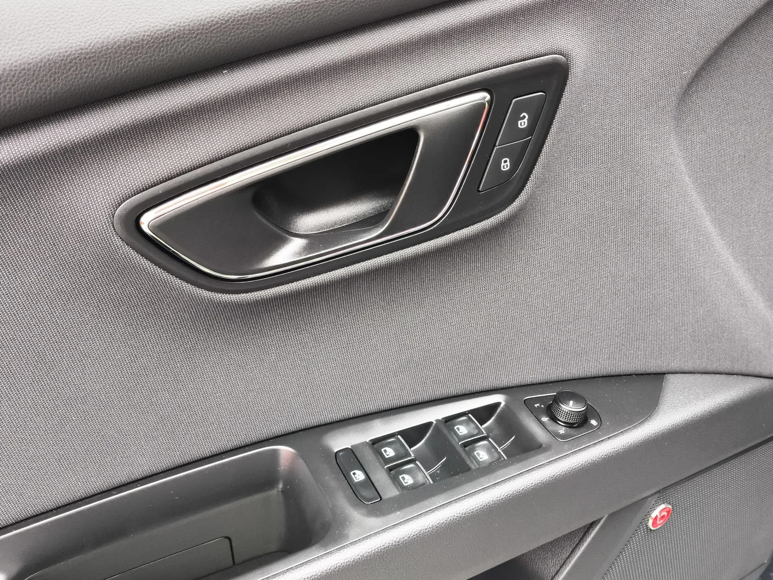 Seat León 1.5 TSI SANDS FR Edition Plus 110 kW (150 CV) - Foto 10