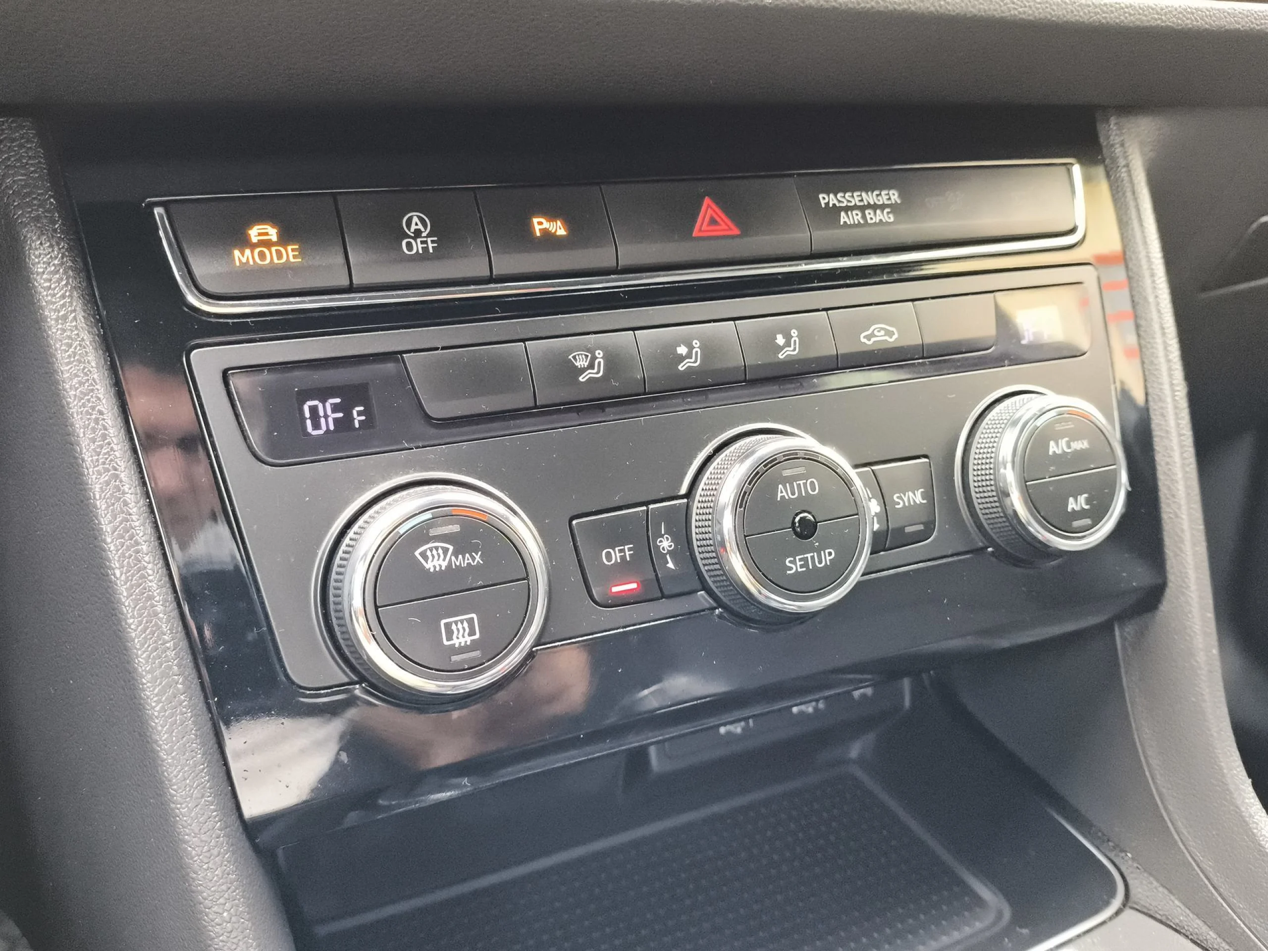 Seat León 1.5 TSI SANDS FR Edition Plus 110 kW (150 CV) - Foto 16