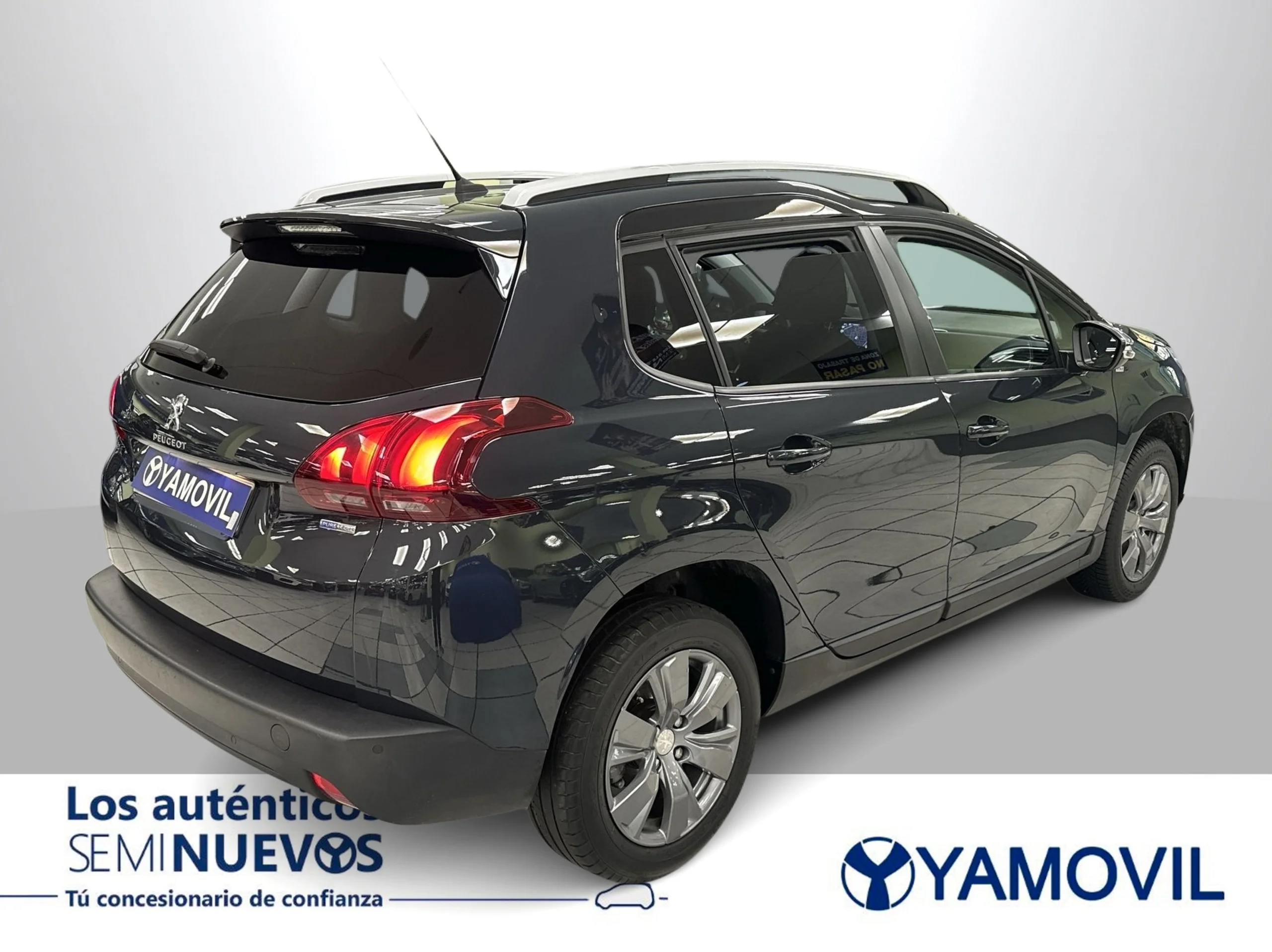Peugeot 2008 SUV PureTech 110 SANDS Style 81 kW (110 CV) - Foto 6