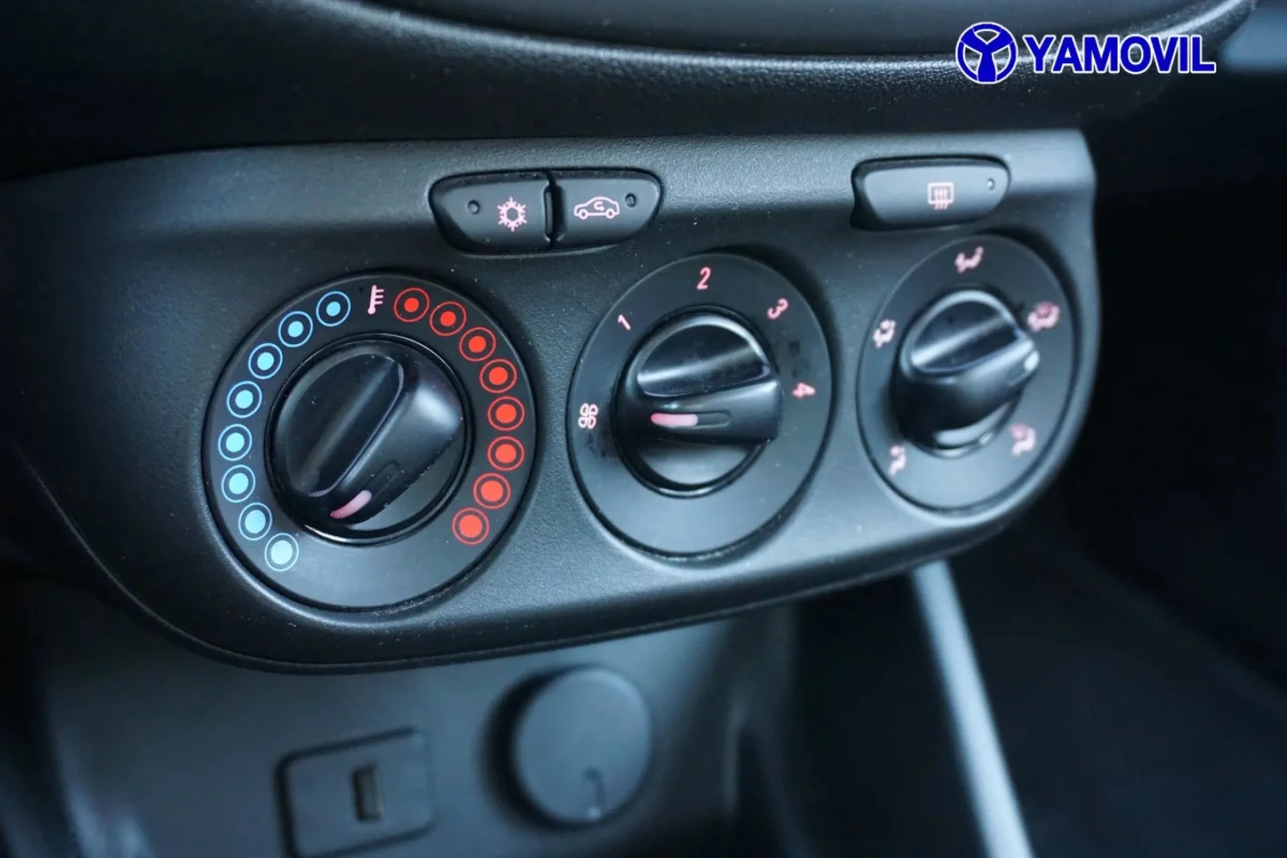 Opel Corsa 1.4 Expression 66 kW (90 CV) - Foto 24