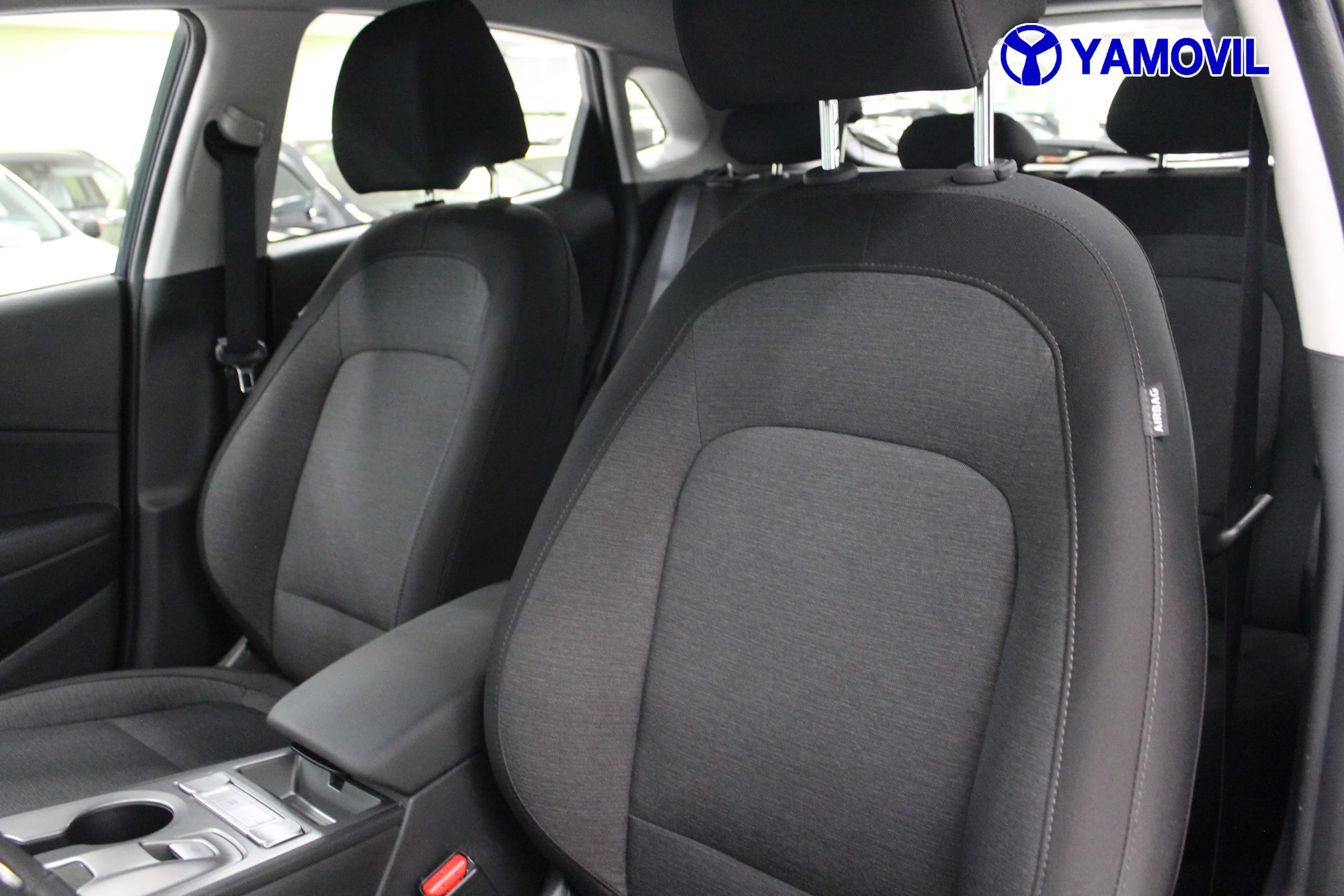 Hyundai Kona EV Maxx 150 kW (204 CV) - Foto 13