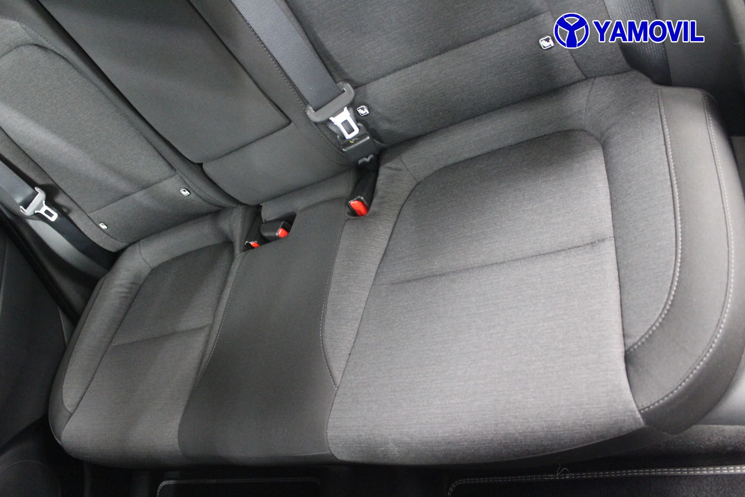 Hyundai Kona EV Maxx 150 kW (204 CV) - Foto 16