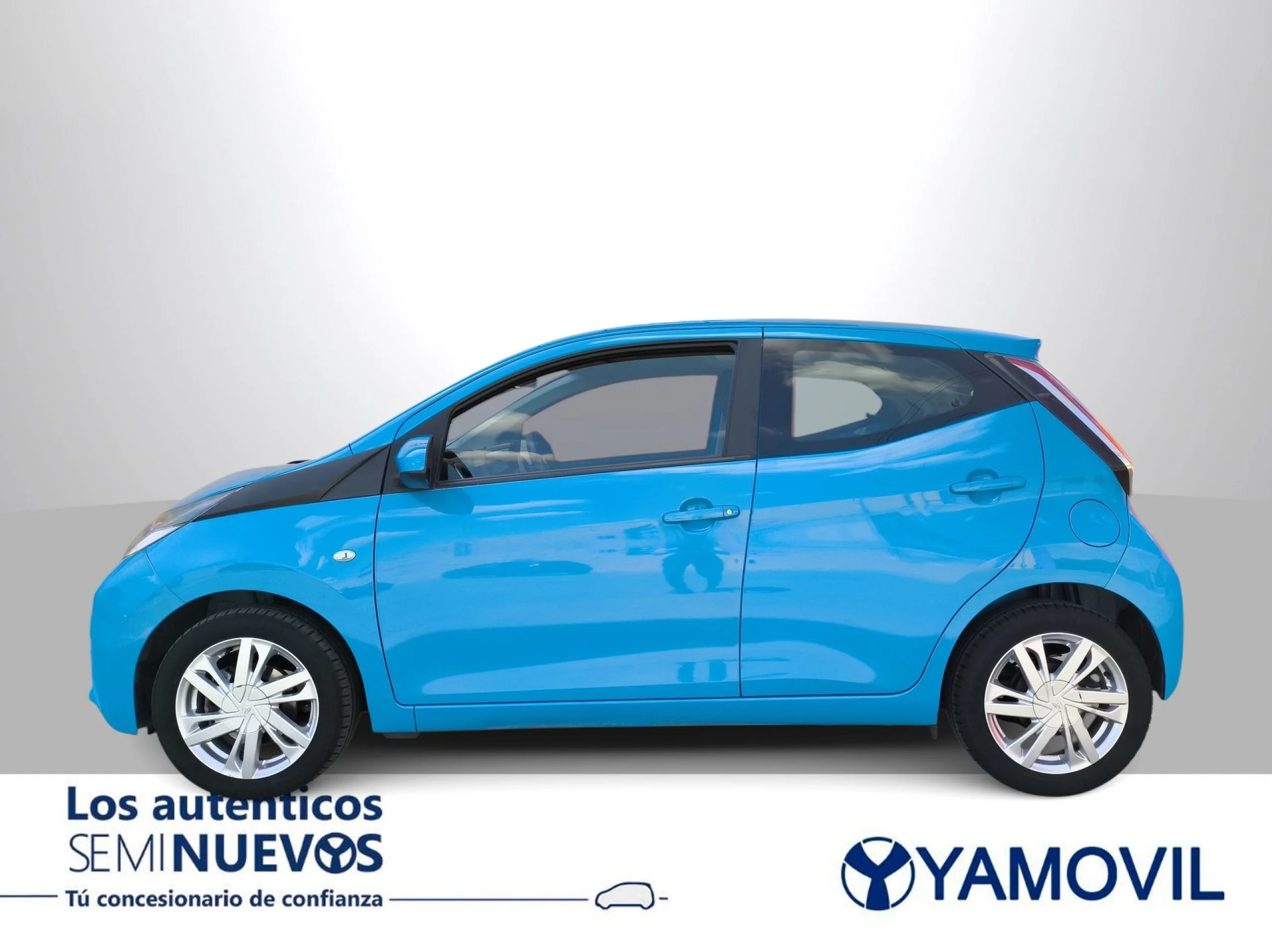 Toyota Aygo 1.0 70 x-play 53 kW (72 CV) - Foto 4