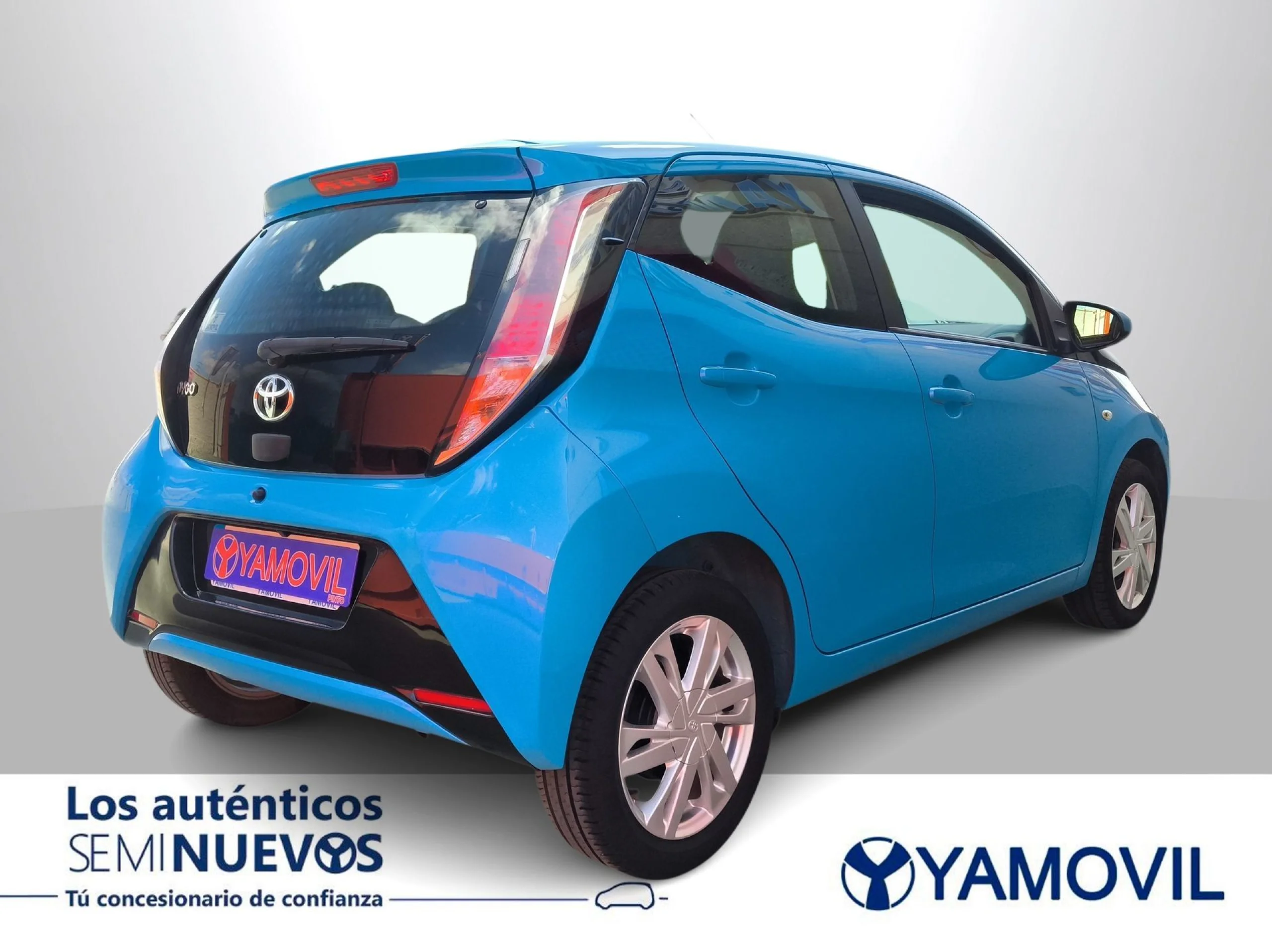 Toyota Aygo 1.0 70 x-play 53 kW (72 CV) - Foto 6