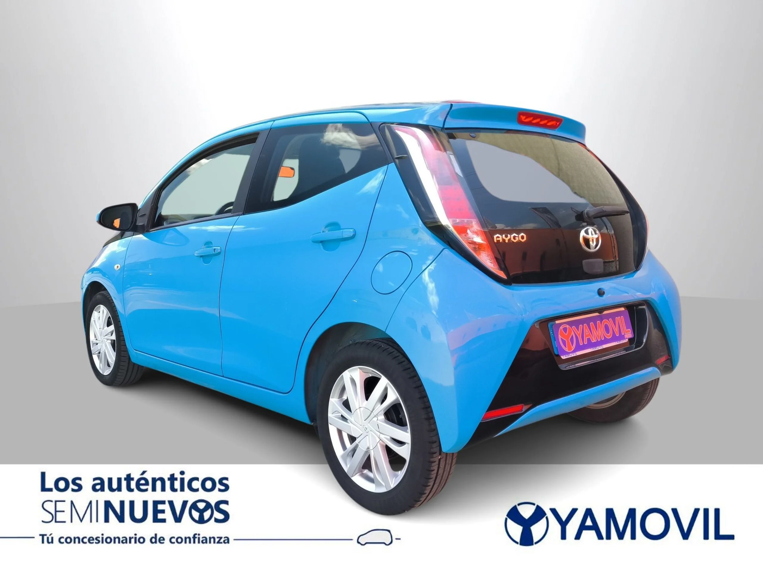 Toyota Aygo 1.0 70 x-play 53 kW (72 CV) - Foto 5