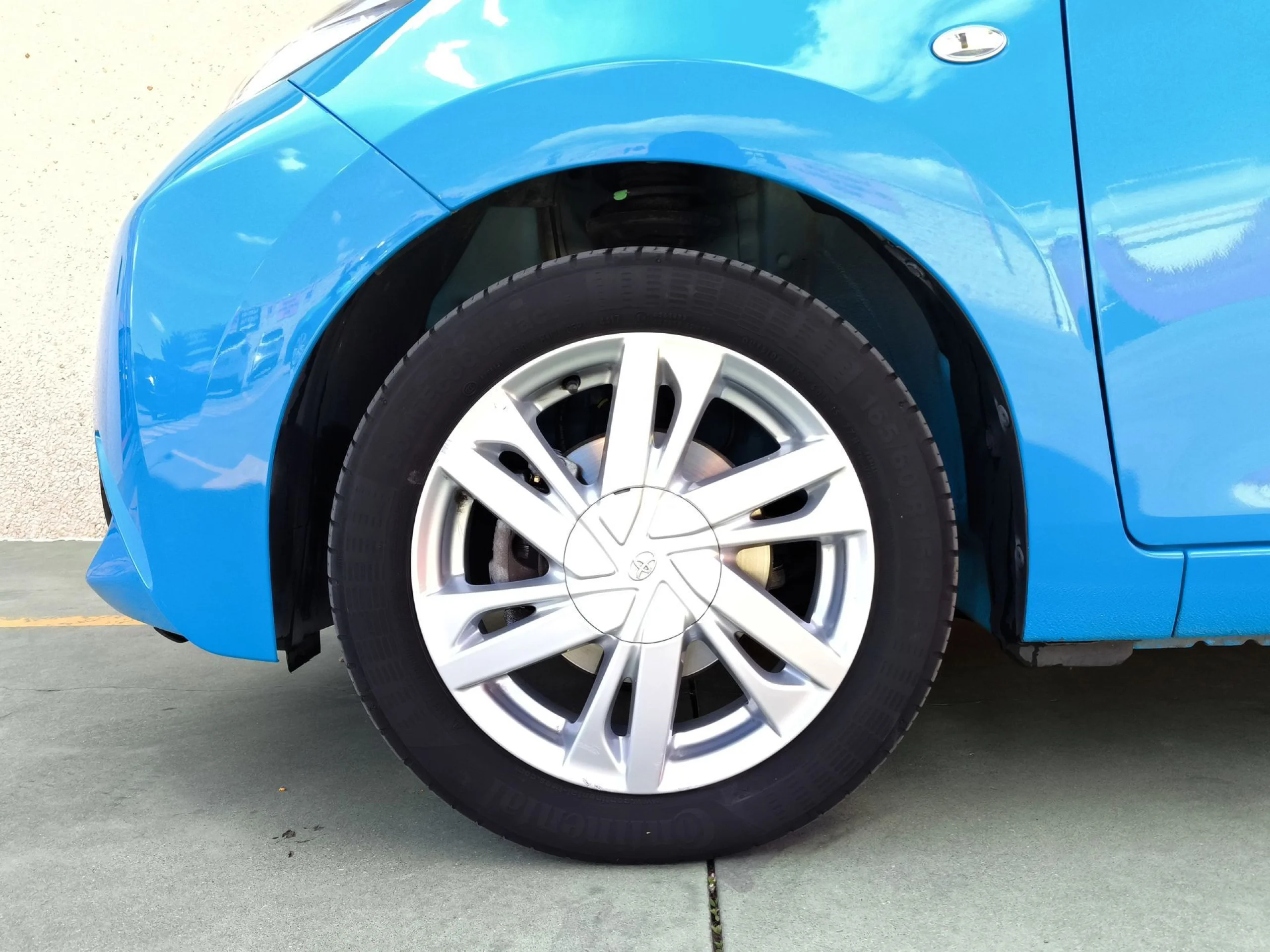 Toyota Aygo 1.0 70 x-play 53 kW (72 CV) - Foto 7