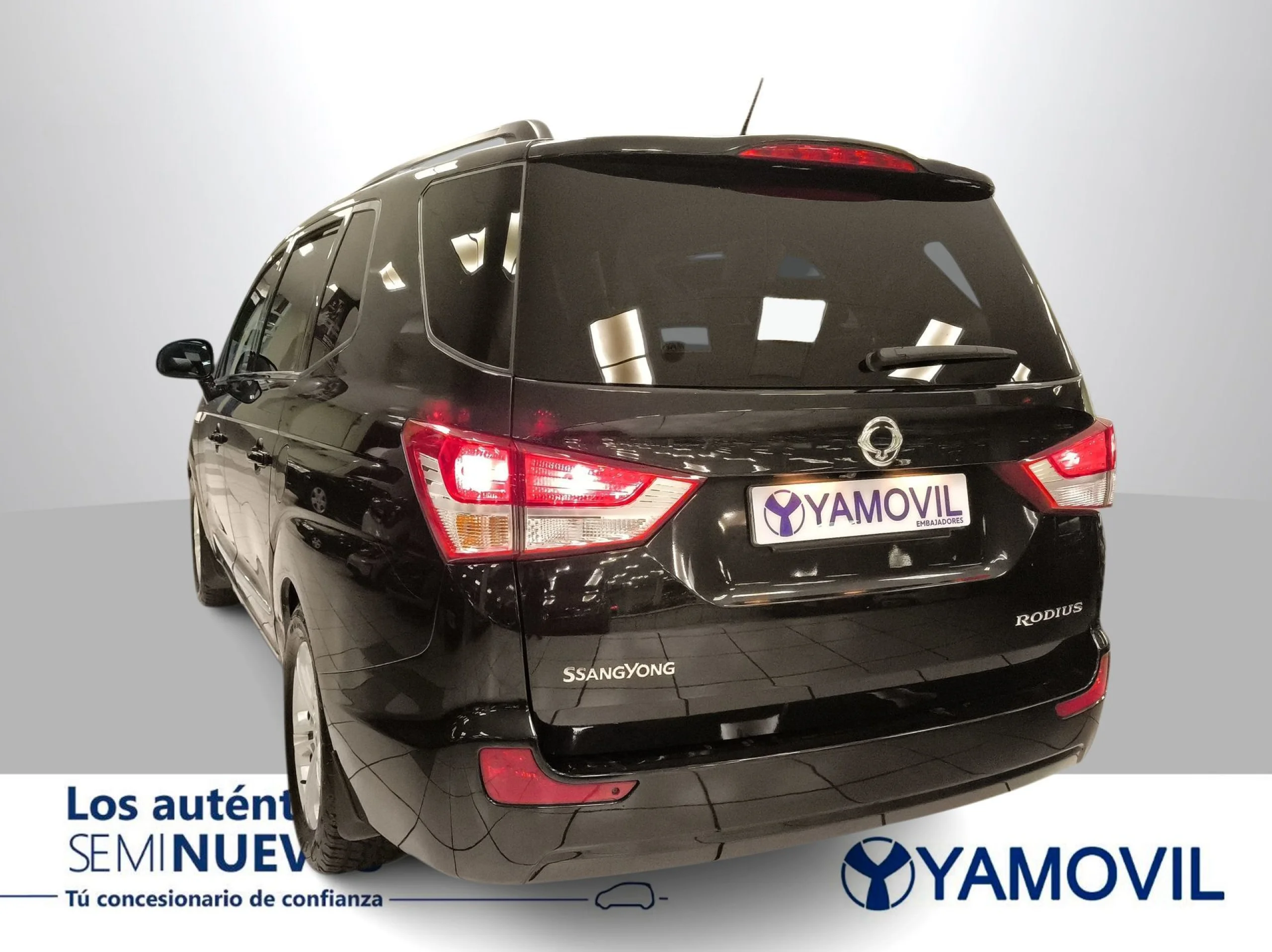 SsangYong Rodius D22T Limited Auto 131 kW (178 CV) - Foto 3