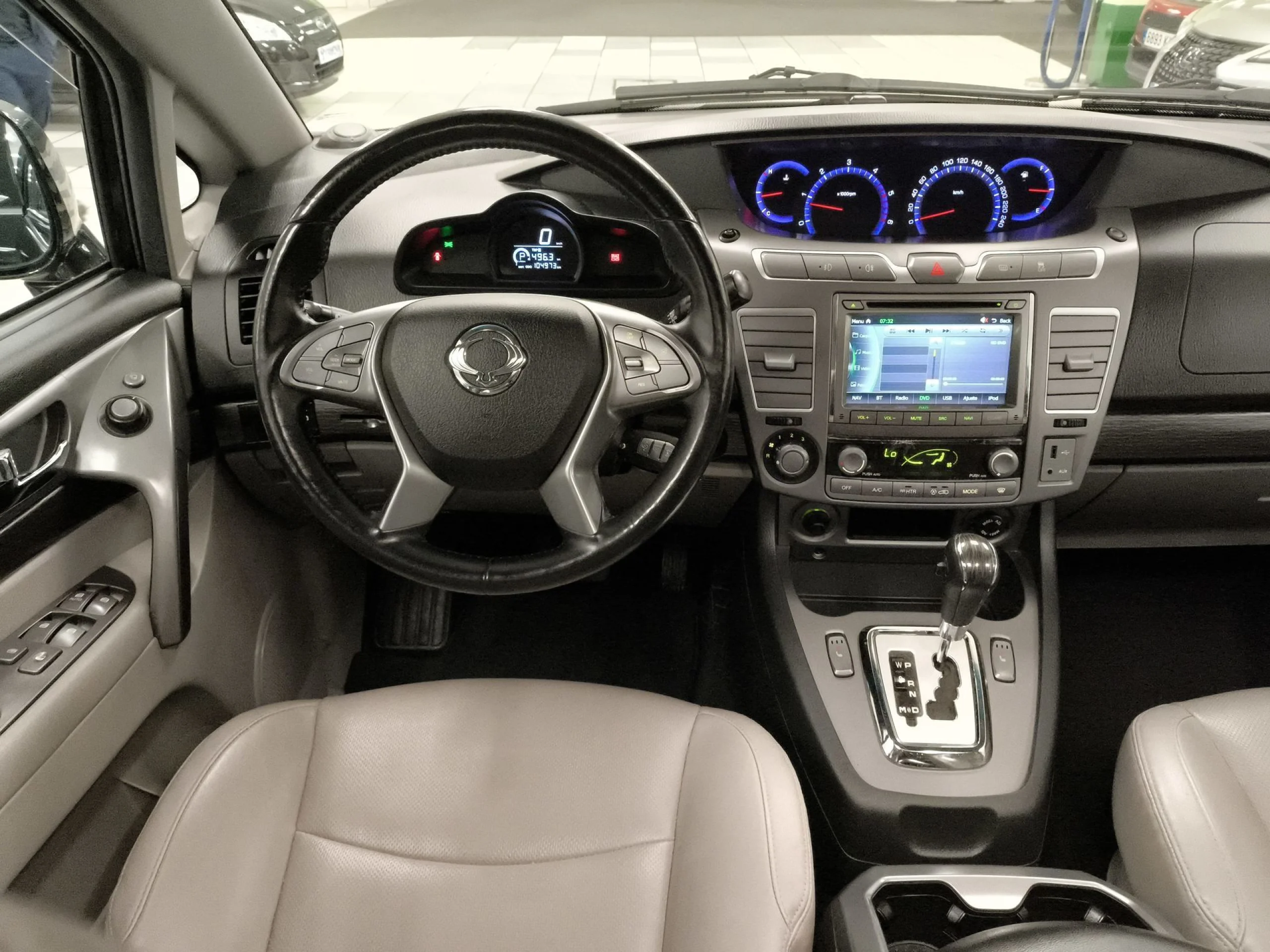 SsangYong Rodius D22T Limited Auto 131 kW (178 CV) - Foto 18