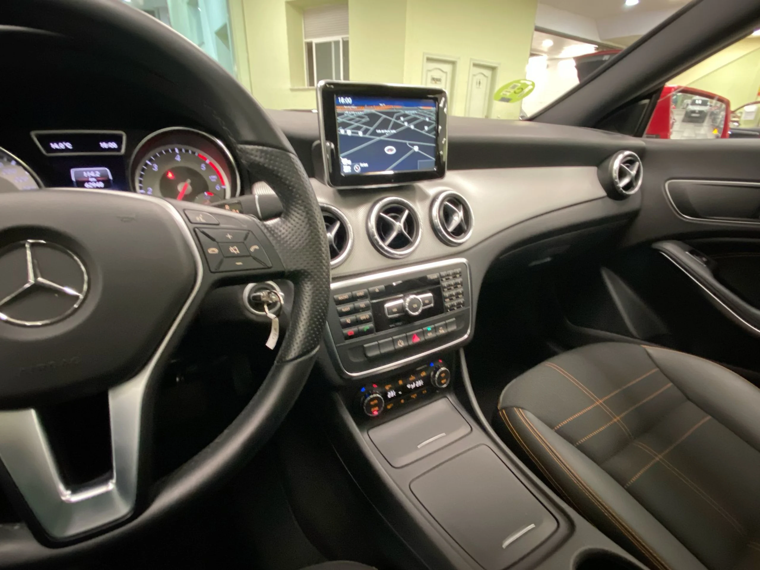 Mercedes-Benz Clase CLA CLA 220 CDI 4Matic 125 kW (170 CV) - Foto 17
