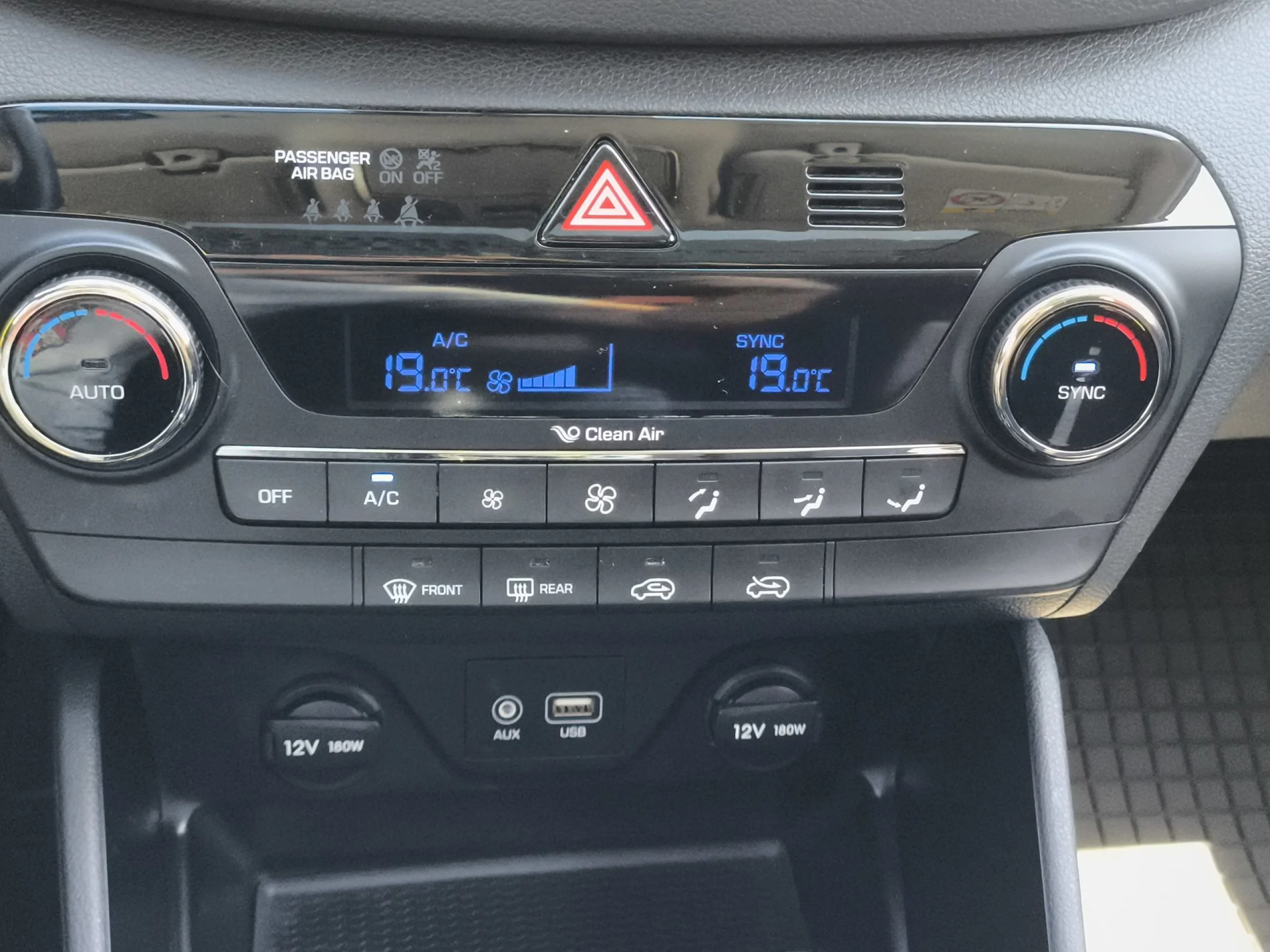 Hyundai Tucson 1.7 CRDI 25 Aniversario Sky 4x2 85 kW (115 CV) - Foto 16