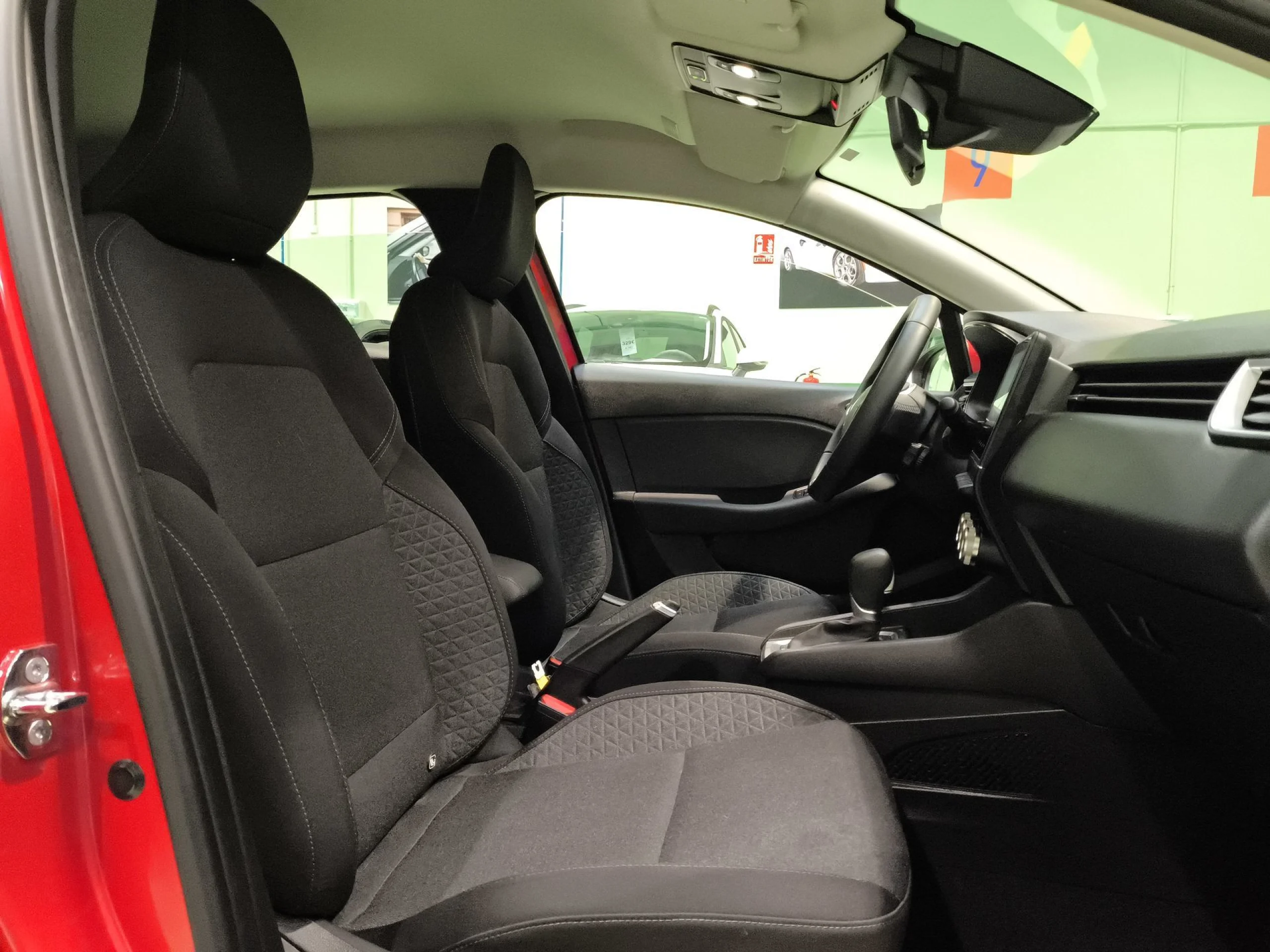 Renault Clio Intens E-Tech Híbrido 103 kW (140 CV) - Foto 19
