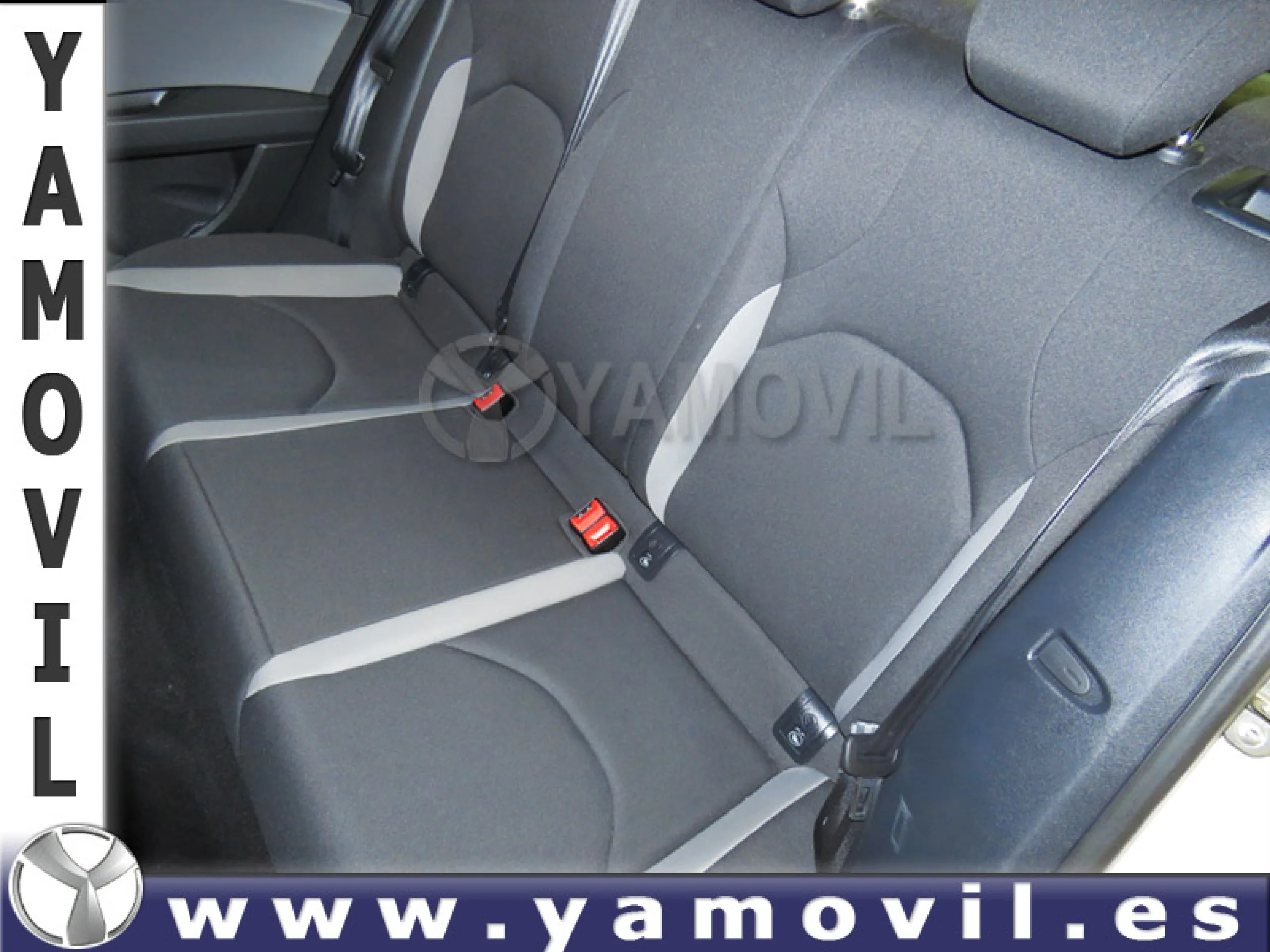 Seat Leon 1.6 TDi 105CV REFERENCE 5P - Foto 19