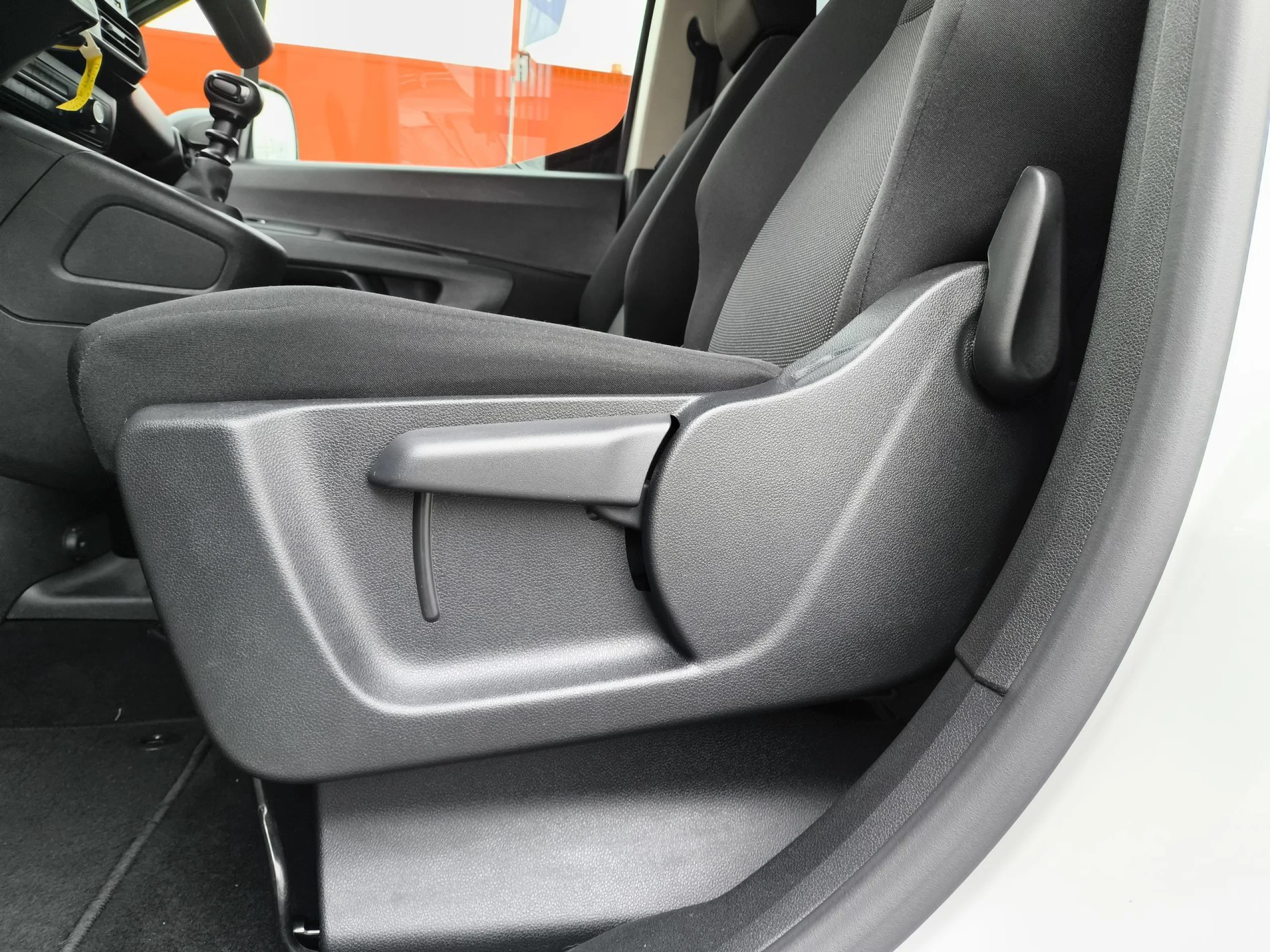 Peugeot Rifter BlueHDi 100 Allure Business Standard 73 kW (100 CV) - Foto 9