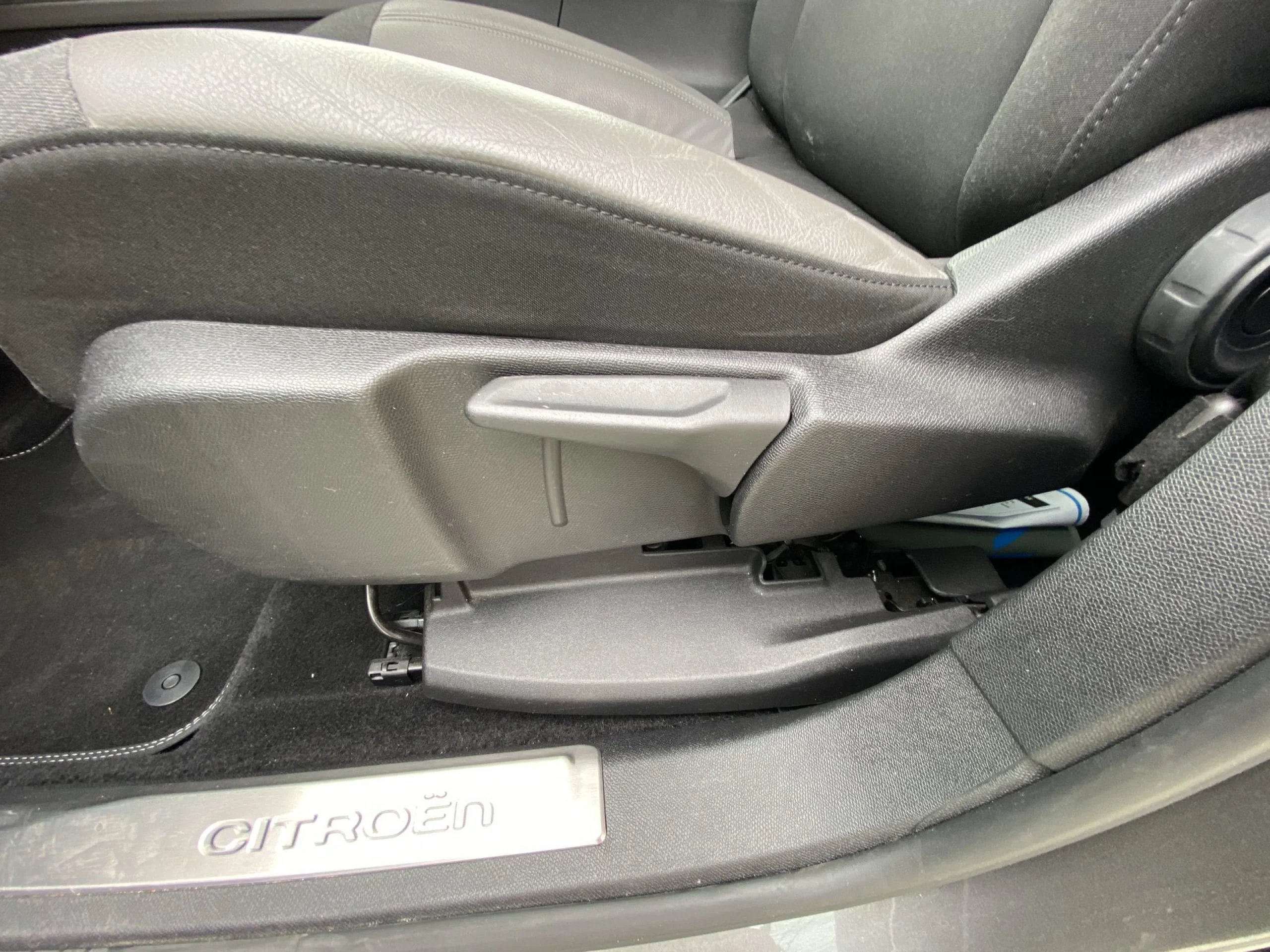 Citroen C5 Aircross BlueHdi 180 Shine Comfort Class EAT8 130 kW (177 CV) - Foto 9