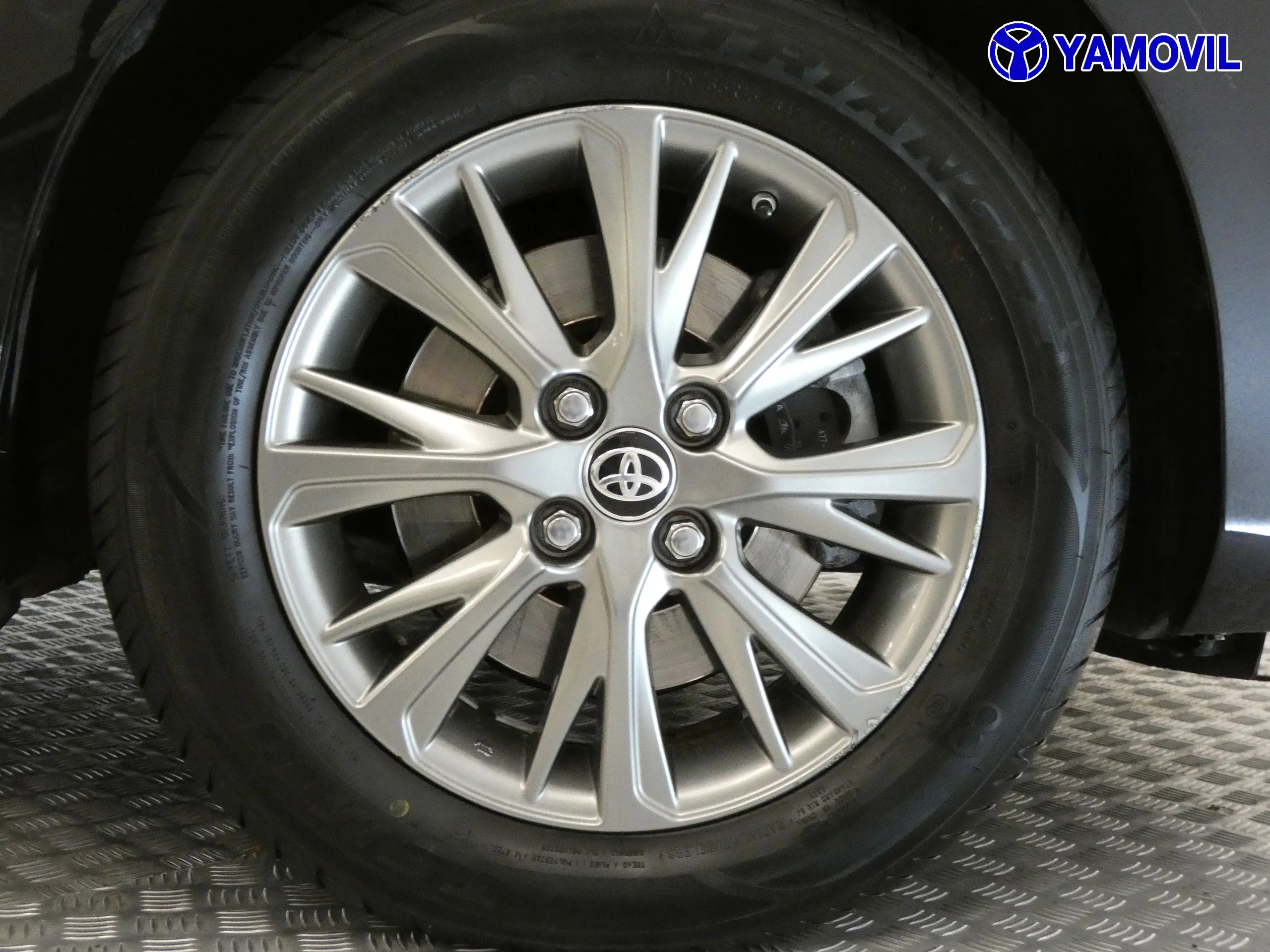 Toyota Yaris 1.5 HYBRID ATCIVE 5P - Foto 9