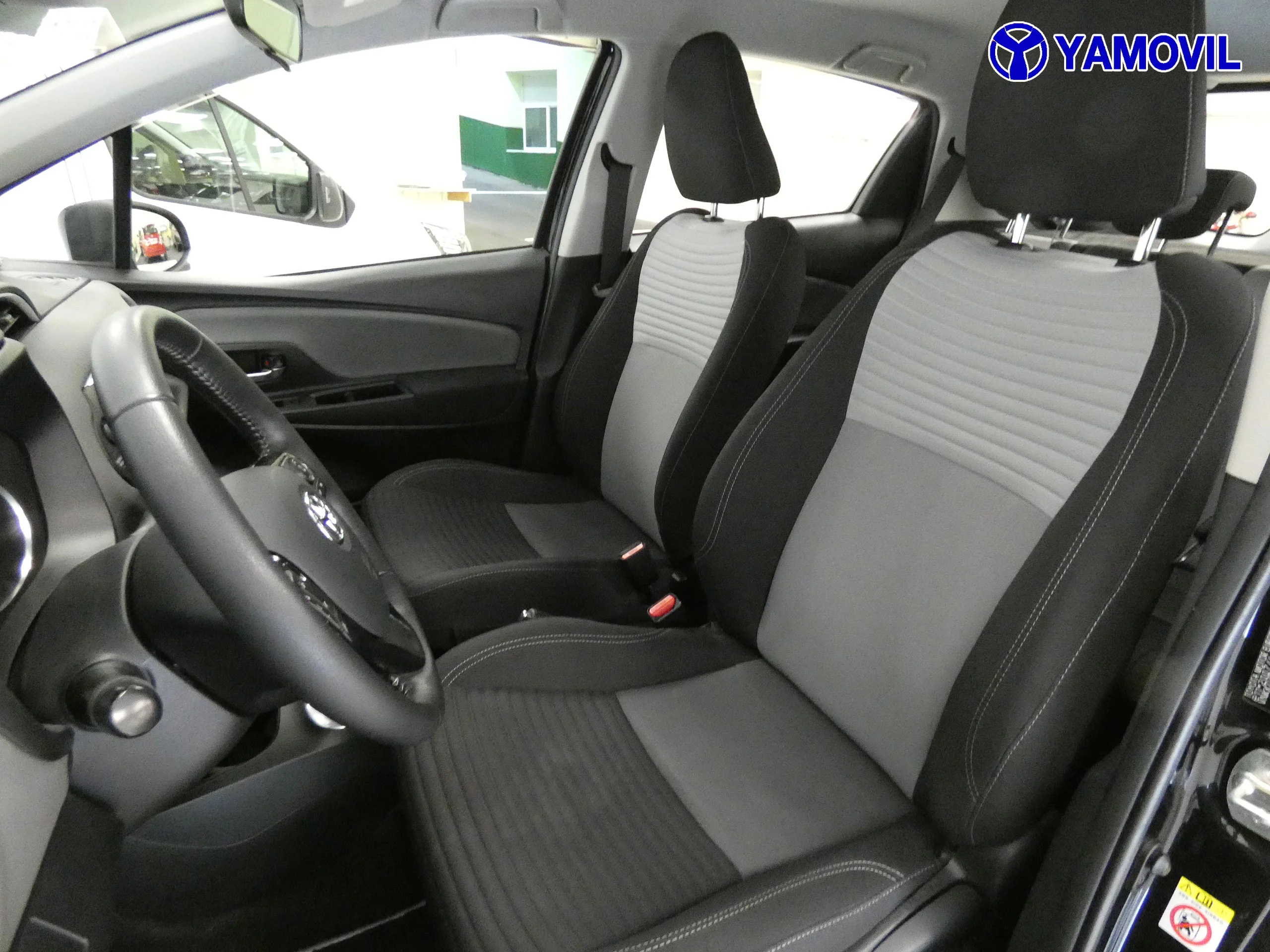 Toyota Yaris 1.5 HYBRID ATCIVE 5P - Foto 13