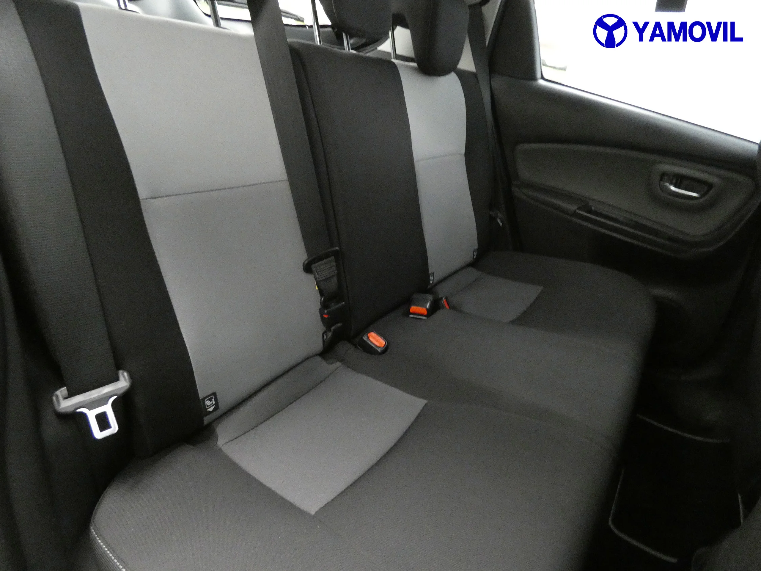 Toyota Yaris 1.5 HYBRID ATCIVE 5P - Foto 16