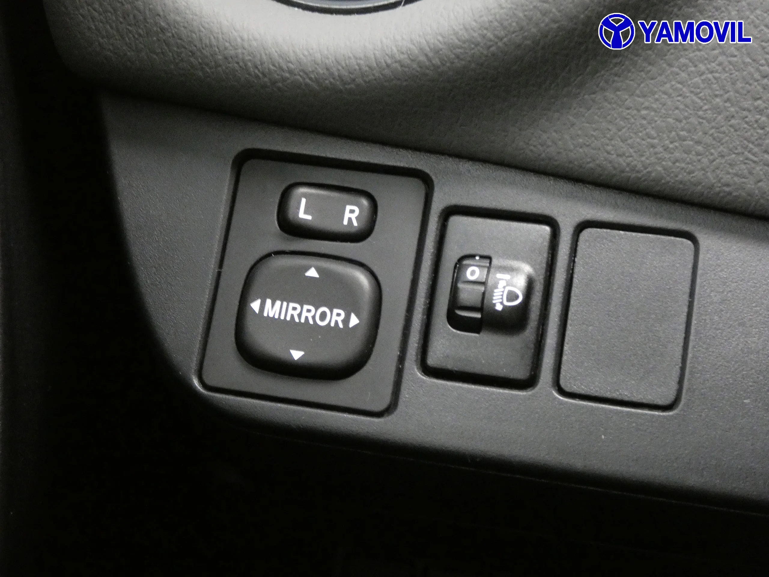 Toyota Yaris 1.5 HYBRID ATCIVE 5P - Foto 28