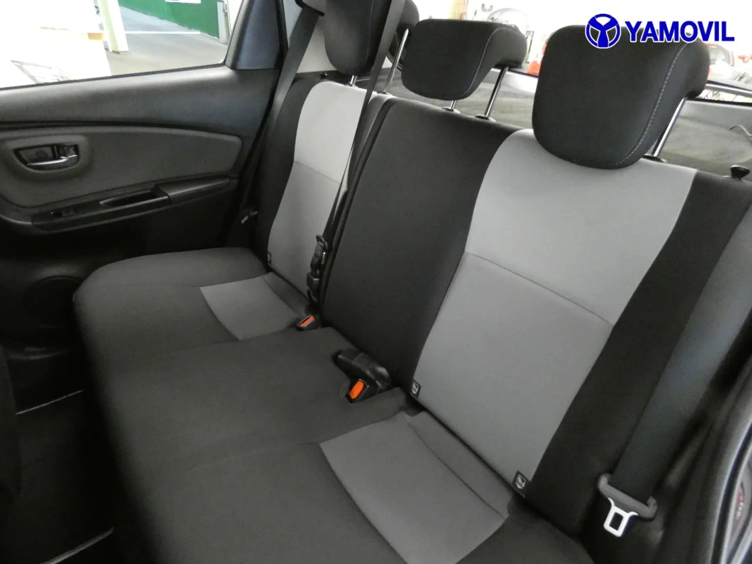 Toyota Yaris 1.5 Hybrid Active 74 kW (100 CV) - Foto 14
