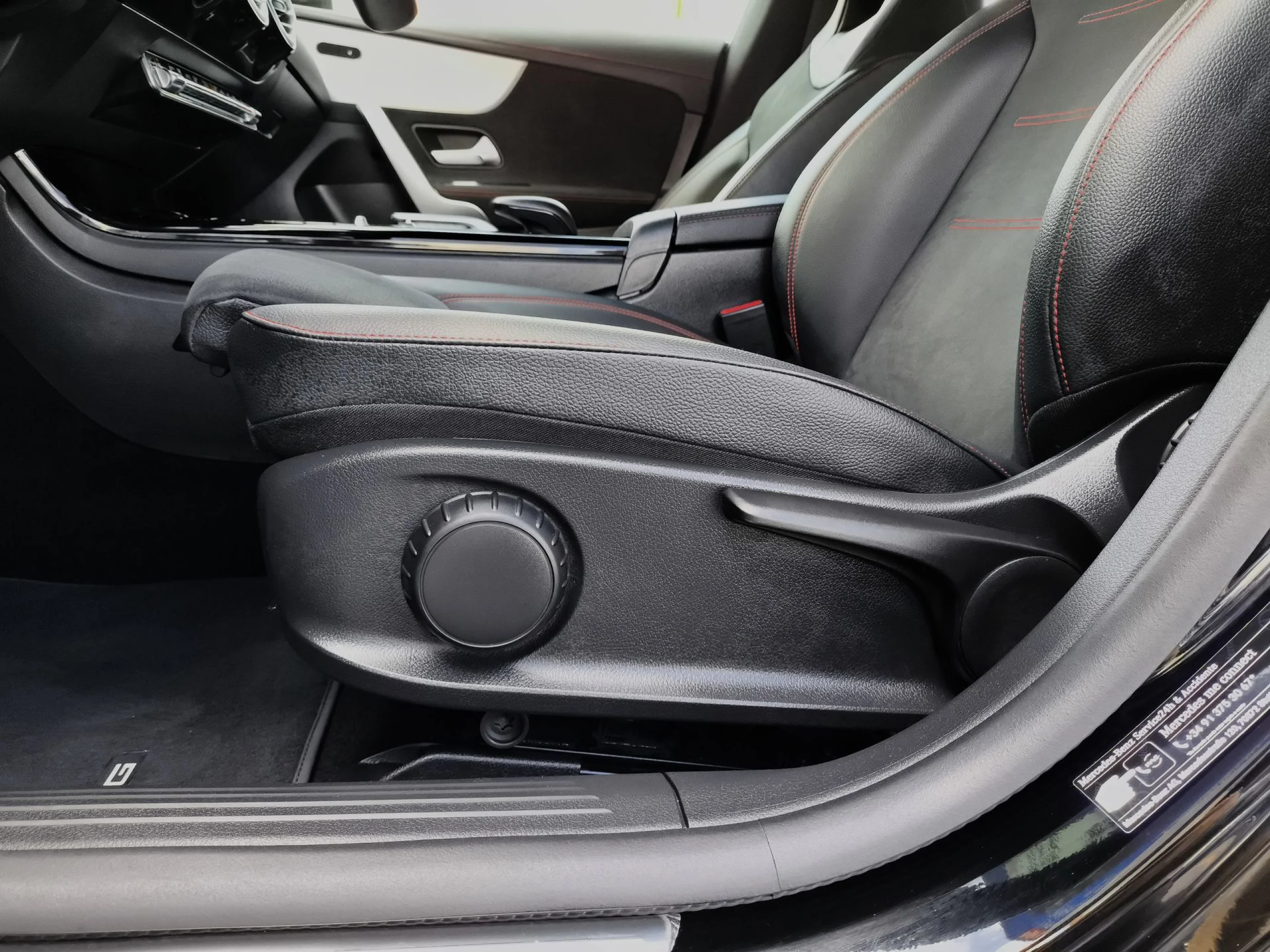 Mercedes-Benz CLA 180 100 kW (136 CV) - Foto 9