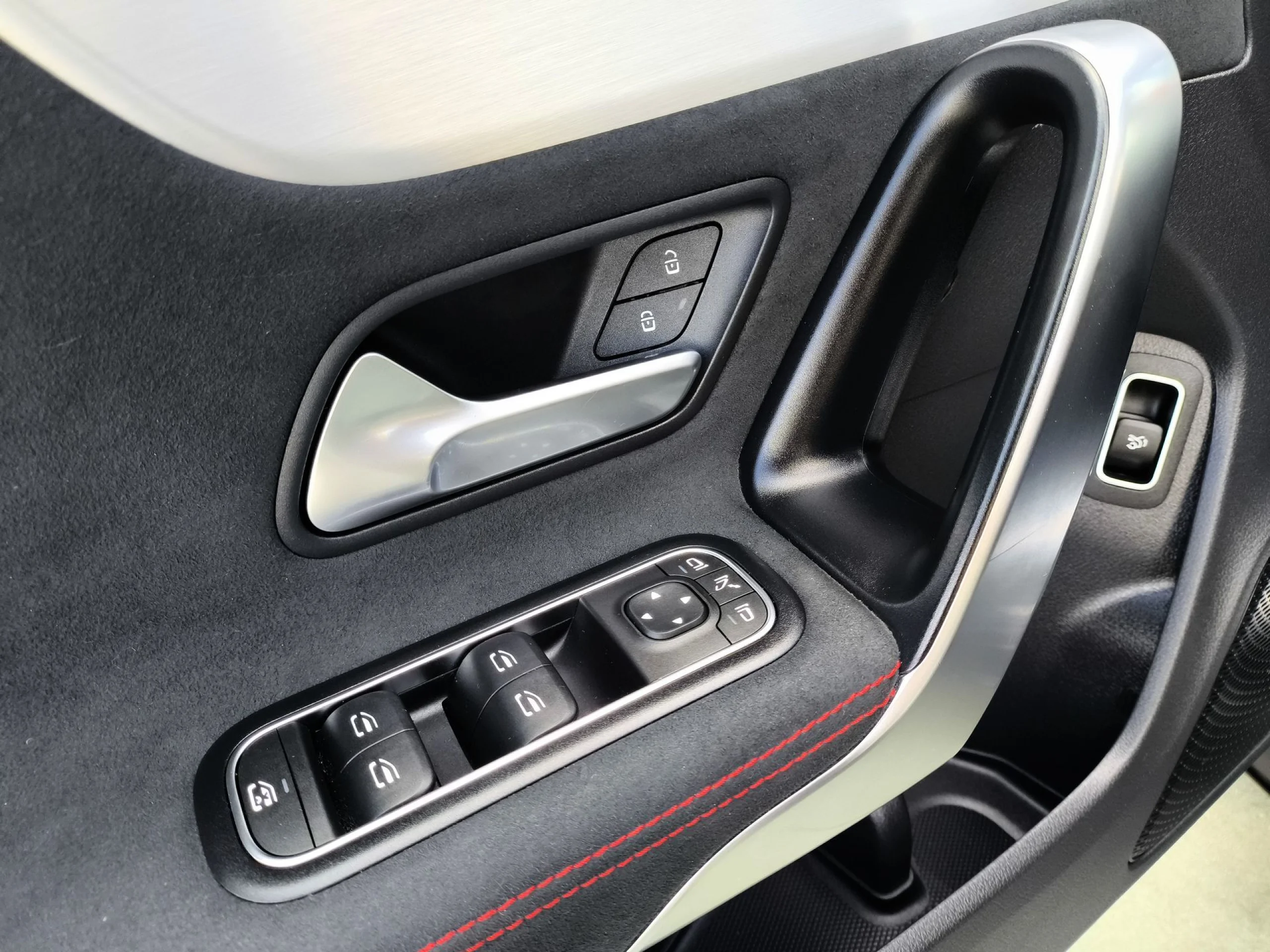 Mercedes-Benz CLA 180 100 kW (136 CV) - Foto 10