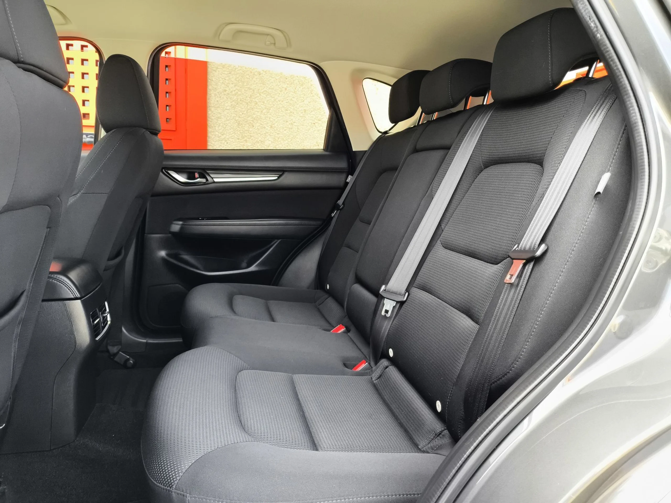 Mazda CX-5 2.0 GE Zenith 2WD 121 kW (165 CV) - Foto 26