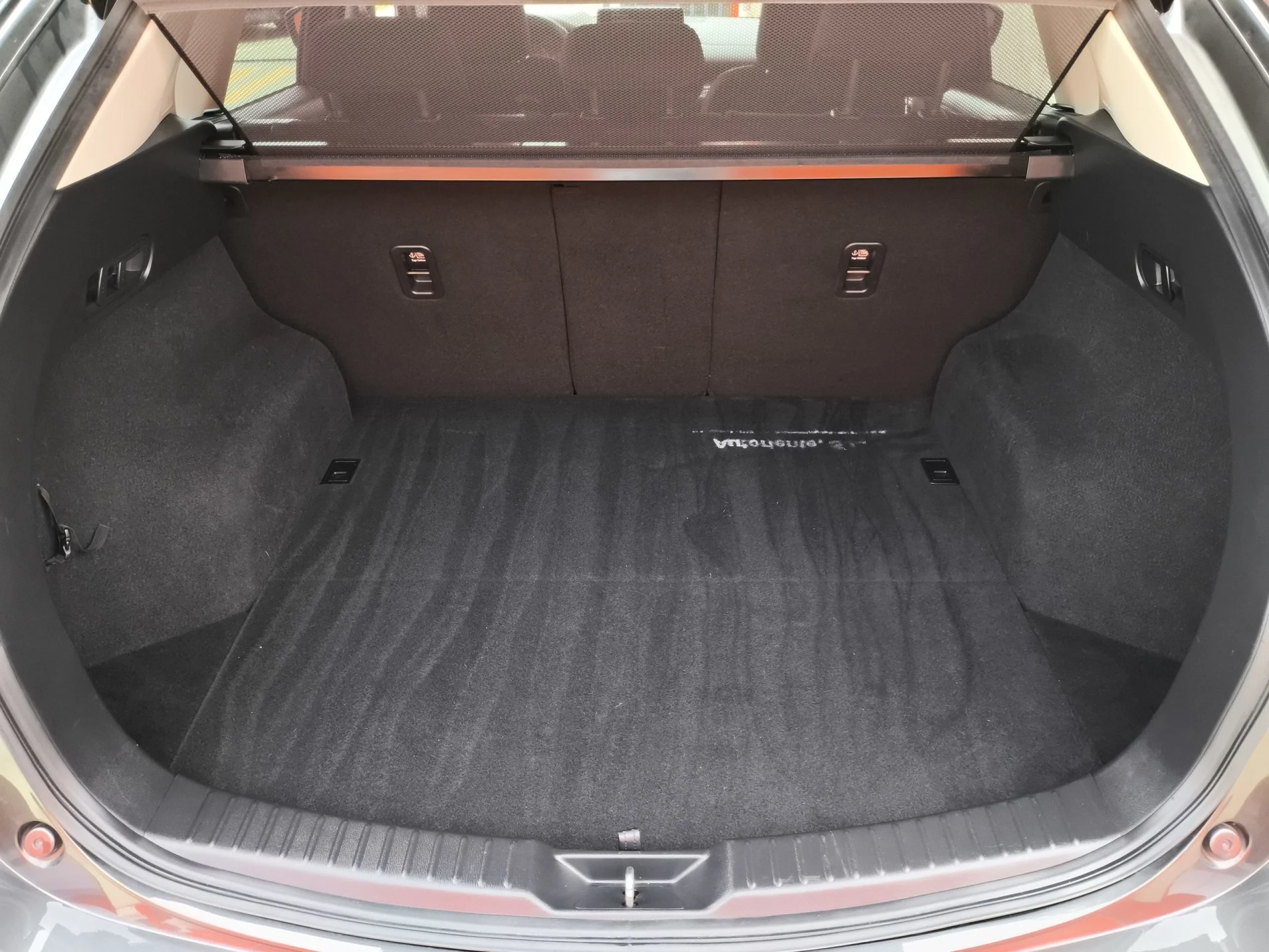 Mazda CX-5 2.0 GE Zenith 2WD 121 kW (165 CV) - Foto 29
