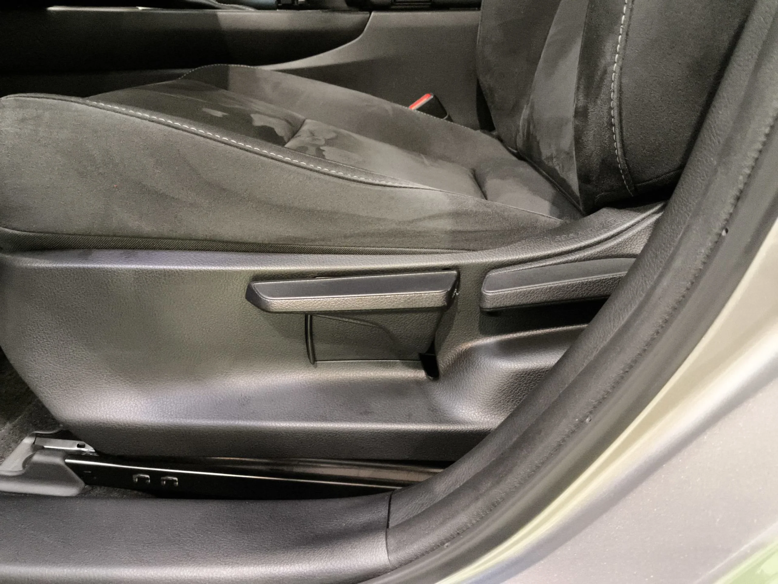 Lexus Ux 250h Business 2WD 135 kW (184 CV) - Foto 9